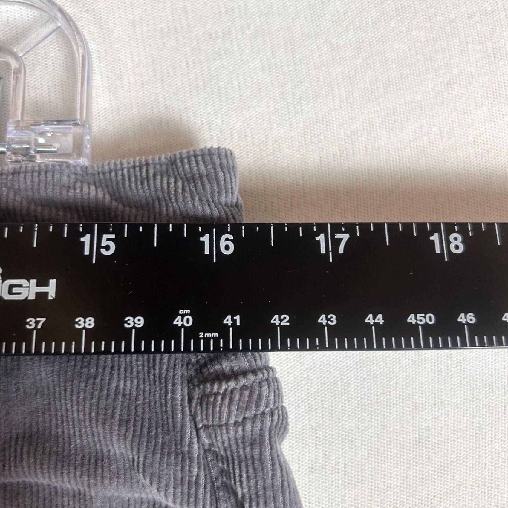 Banana Republic Banana Republic Womens Corduroy Pants Size 30L Gray Chino Casual Workwear Straight Pants Womens 30 Gray Corduroy Cotton Blend Spandex Regular 30L Size 30" / US 8 / IT 44 - 6 Thumbnail