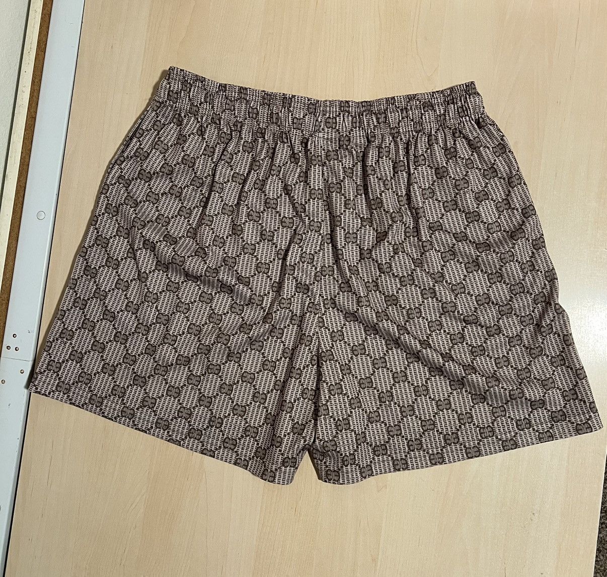 Eric Emanuel Eric Emanuel EE Print Gucci Basic Shorts Beige Black XXLarge Size US 38 / EU 54 - 2 Thumbnail
