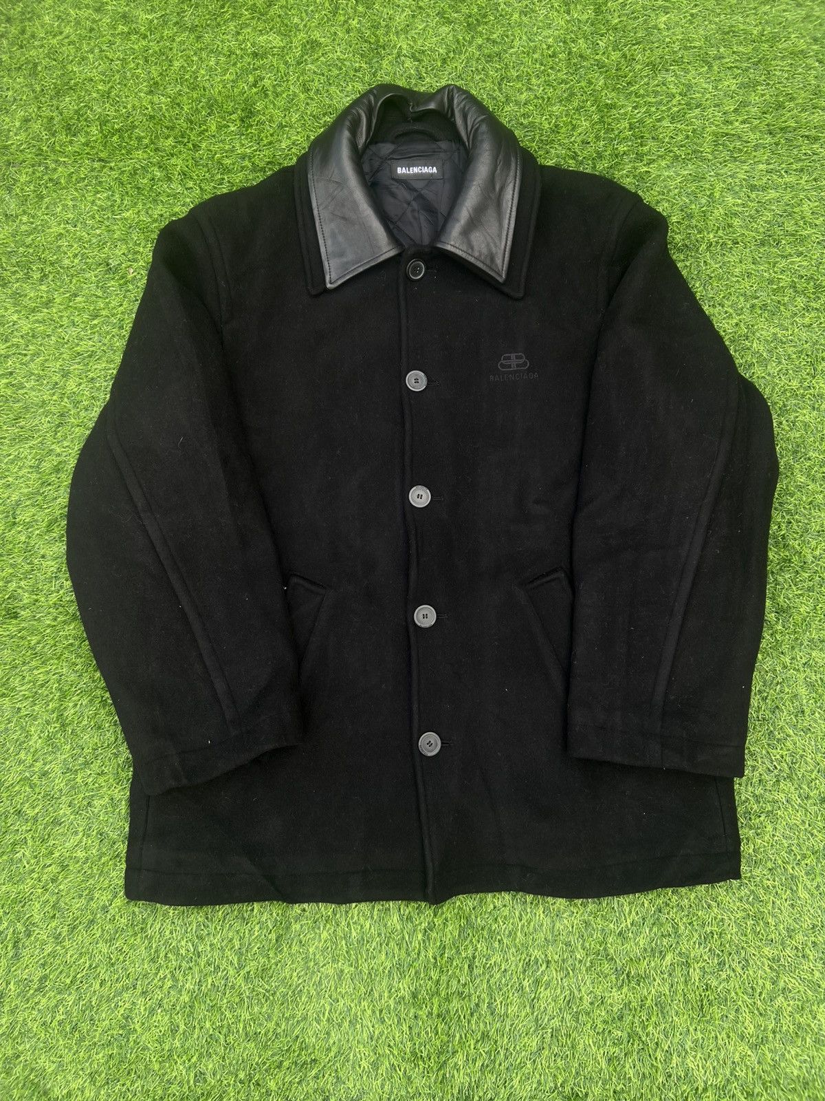 Balenciaga Rare Balenciaga Cashmere Blend Peacoat with Leather Collar Size US S / EU 44-46 / 1 - 1 Thumbnail