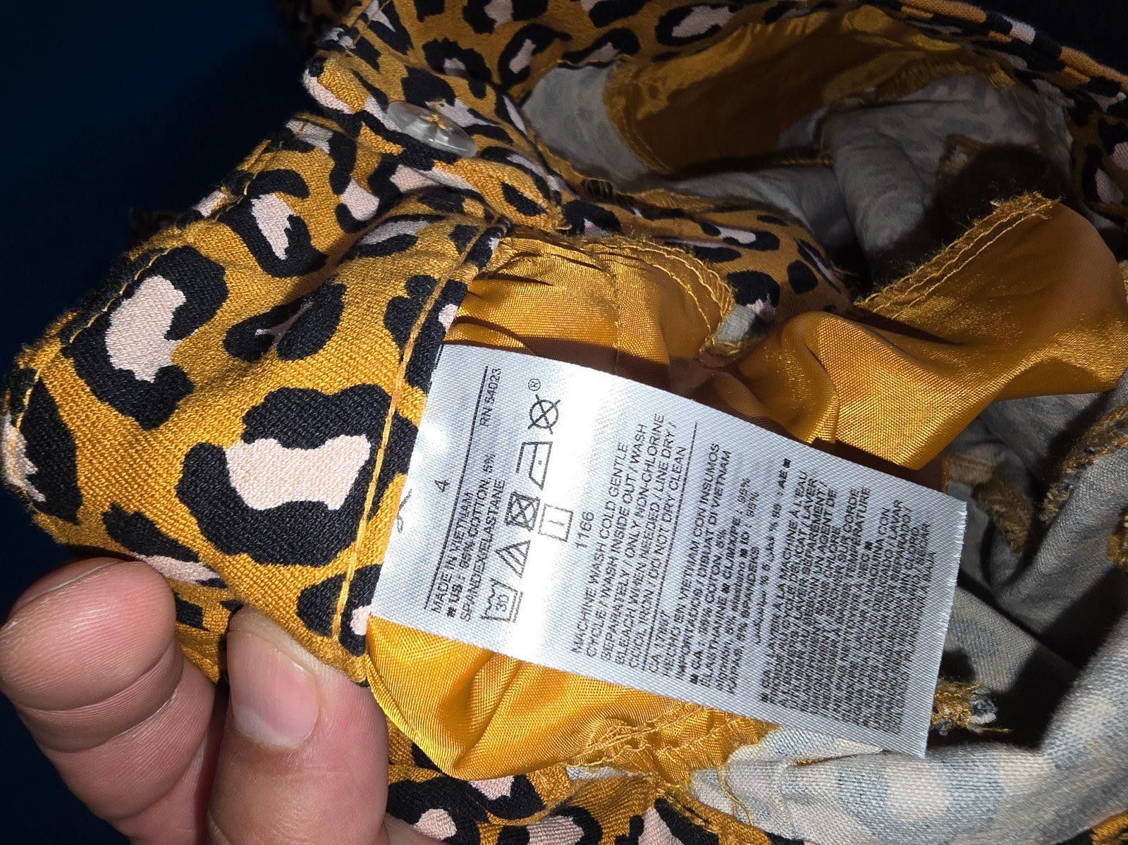 Old Navy Old Navy Pixie Pants Womens Size 27" / US 4 / IT 40 - 4 Thumbnail