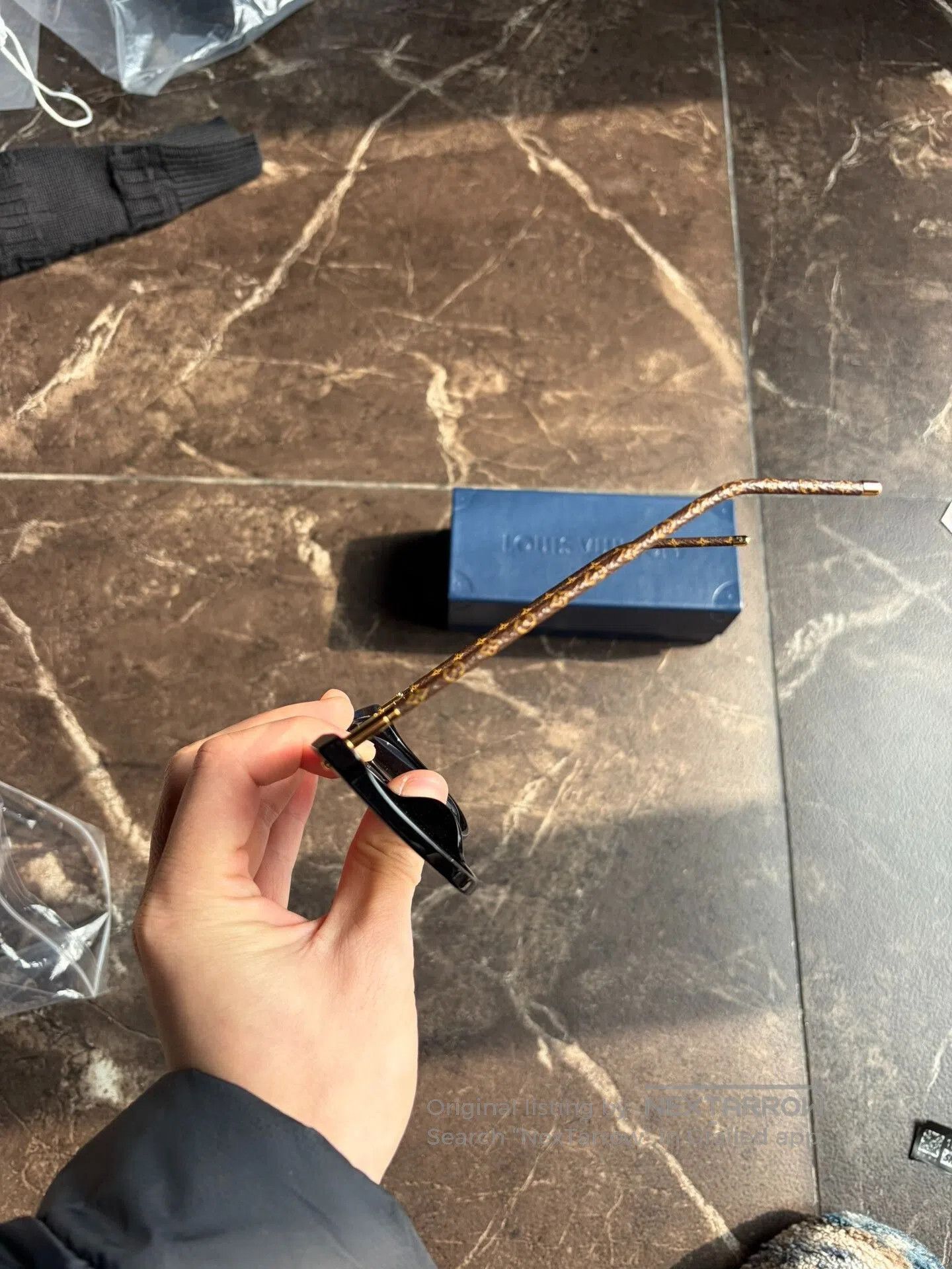 Louis Vuitton Louis Vuitton Monogram Thin Temple Sunglasses. Size ONE SIZE - 5 Thumbnail