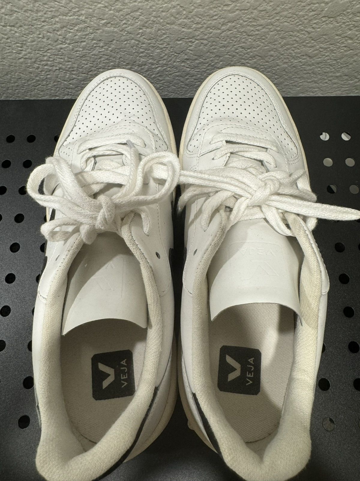 Veja VEJA V-10 Leather White Black Size US 8 / EU 41 - 4 Thumbnail