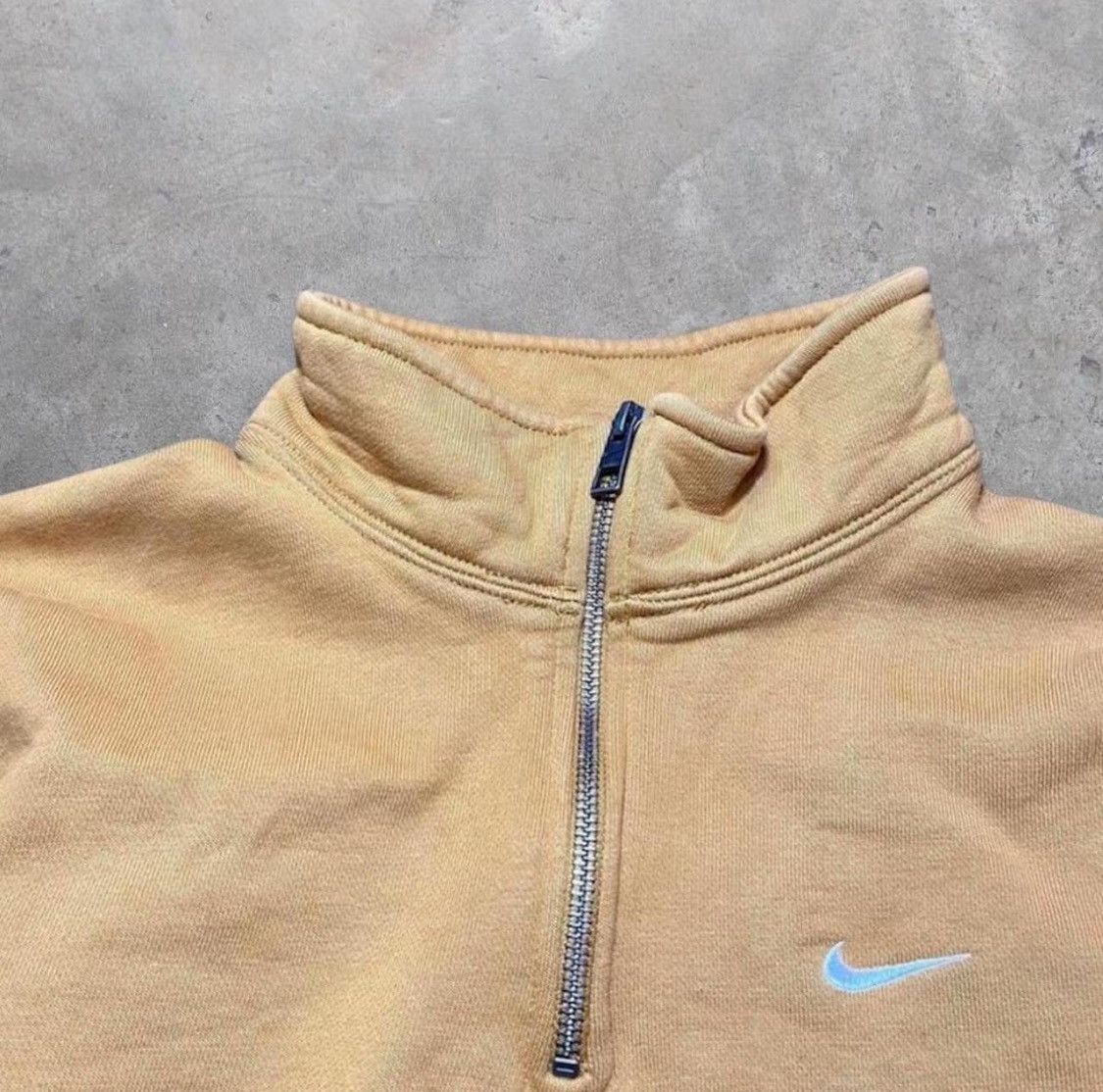 Nike NIKE GOLD PULLOVER/ QUARTER-ZIP Size US M / EU 48-50 / 2 - 2 Thumbnail