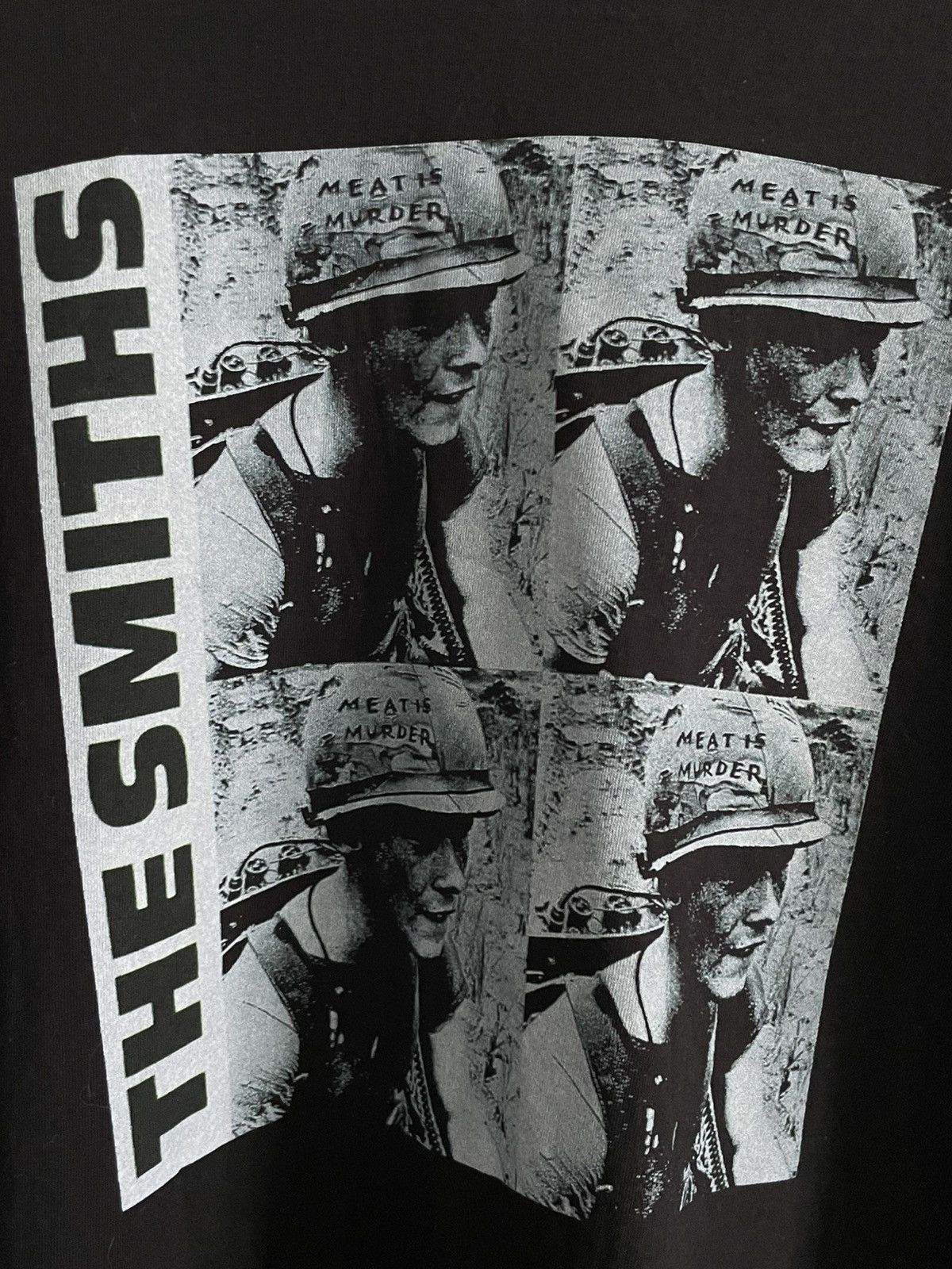 Band Tees The Smiths Meat is Murder Soldiers Band T-Shirt Vintage RARE Size US XL / EU 56 / 4 - 3 Thumbnail