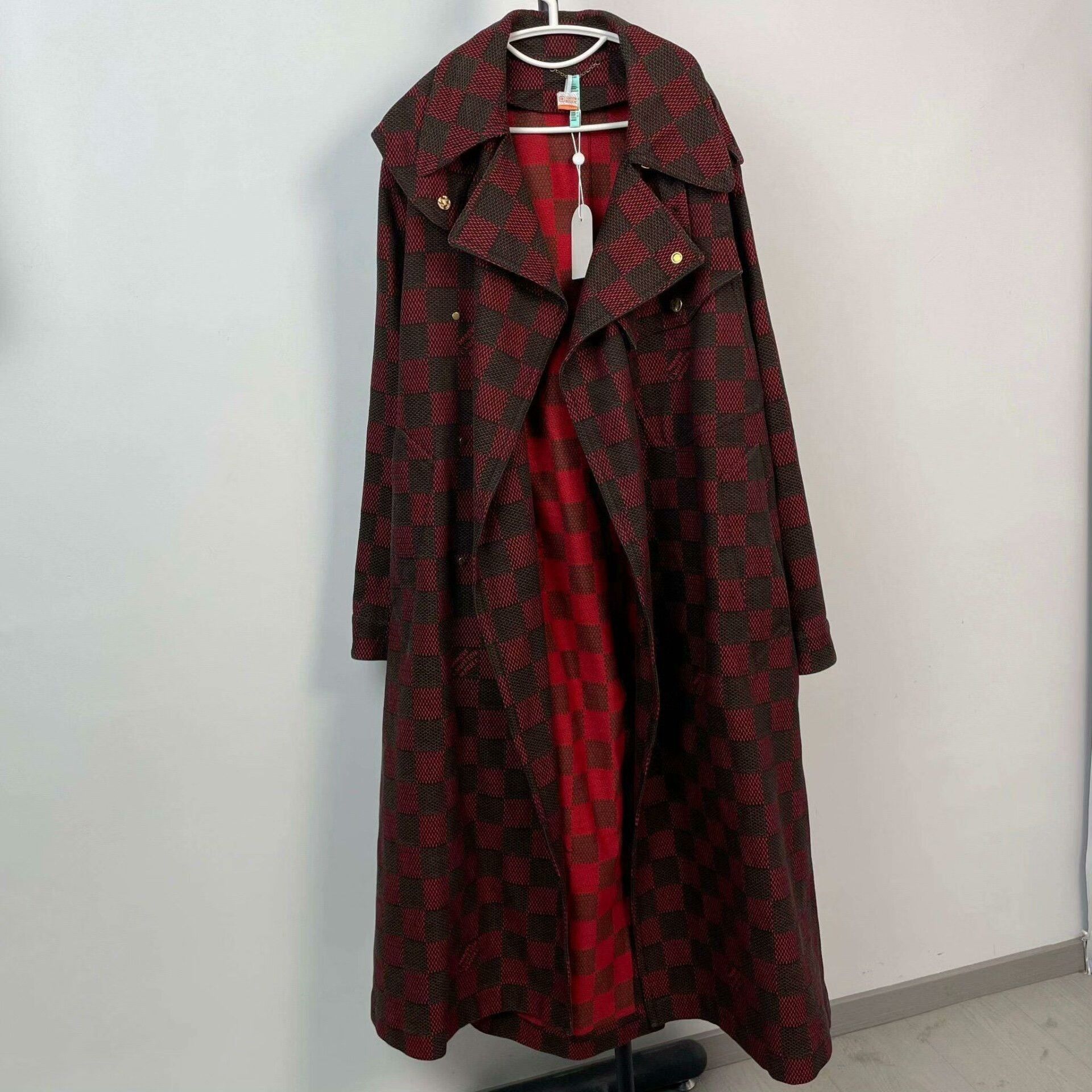 Louis Vuitton LV Red Pharrell Jacket Size US M / EU 48-50 / 2 - 1 Thumbnail