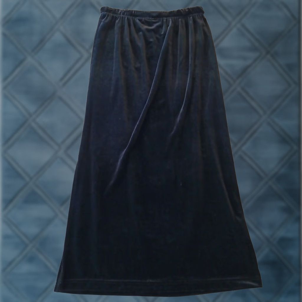 Vintage Sag Harbor Skirt Long Maxi Black Velour Drawstring Slit S Womens Related: Elastic Waist, Machine Washable, Polyester Spandex, Solid Pattern Size 28" / US 6 / IT 42 - 1 Thumbnail