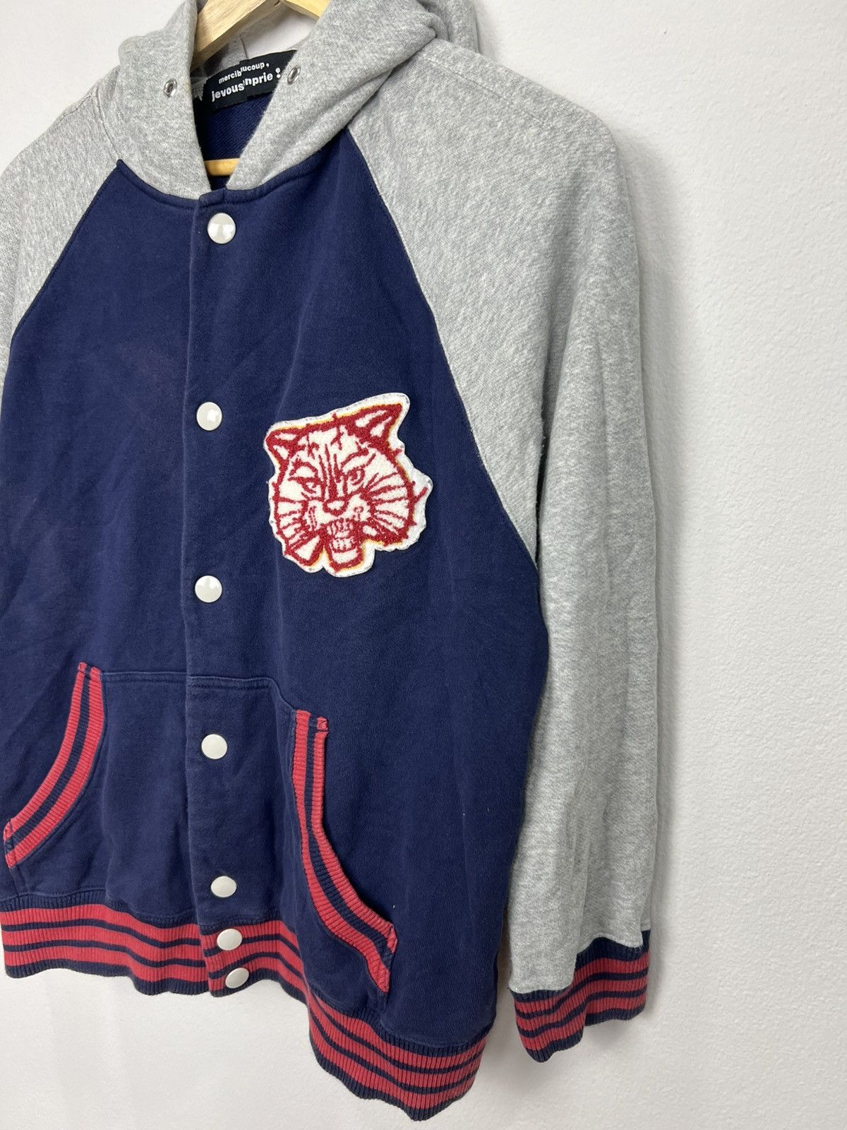 mercibeaucoup Vtg Mercibeaucoup, Je Vous Enprie! Varsity Hoodie Size US L / EU 52-54 / 3 - 4 Thumbnail