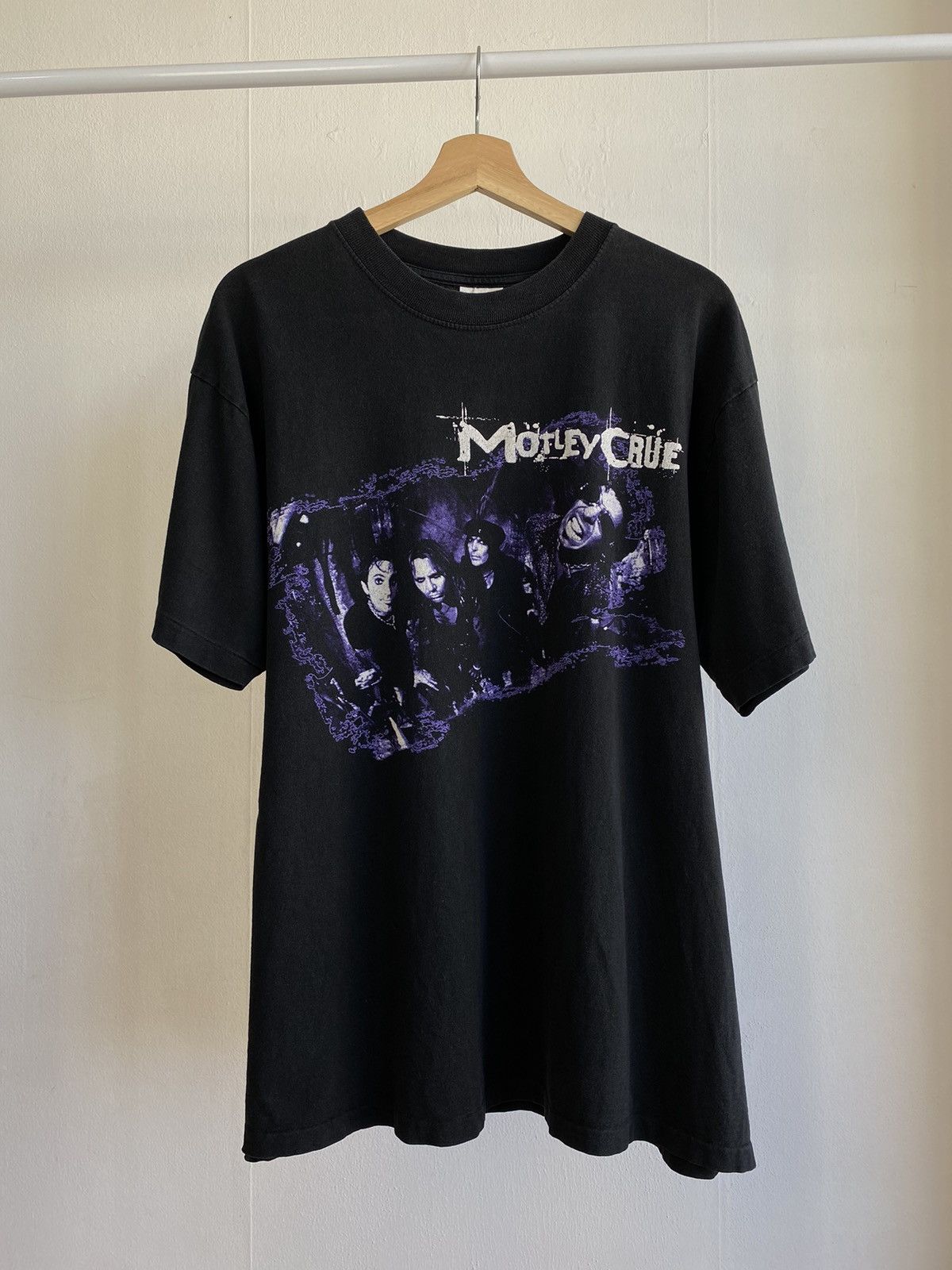 image of Band Tees Vintage 90's Motley Crüe Find Myself Band Tee in Black, Men's (Size XL)