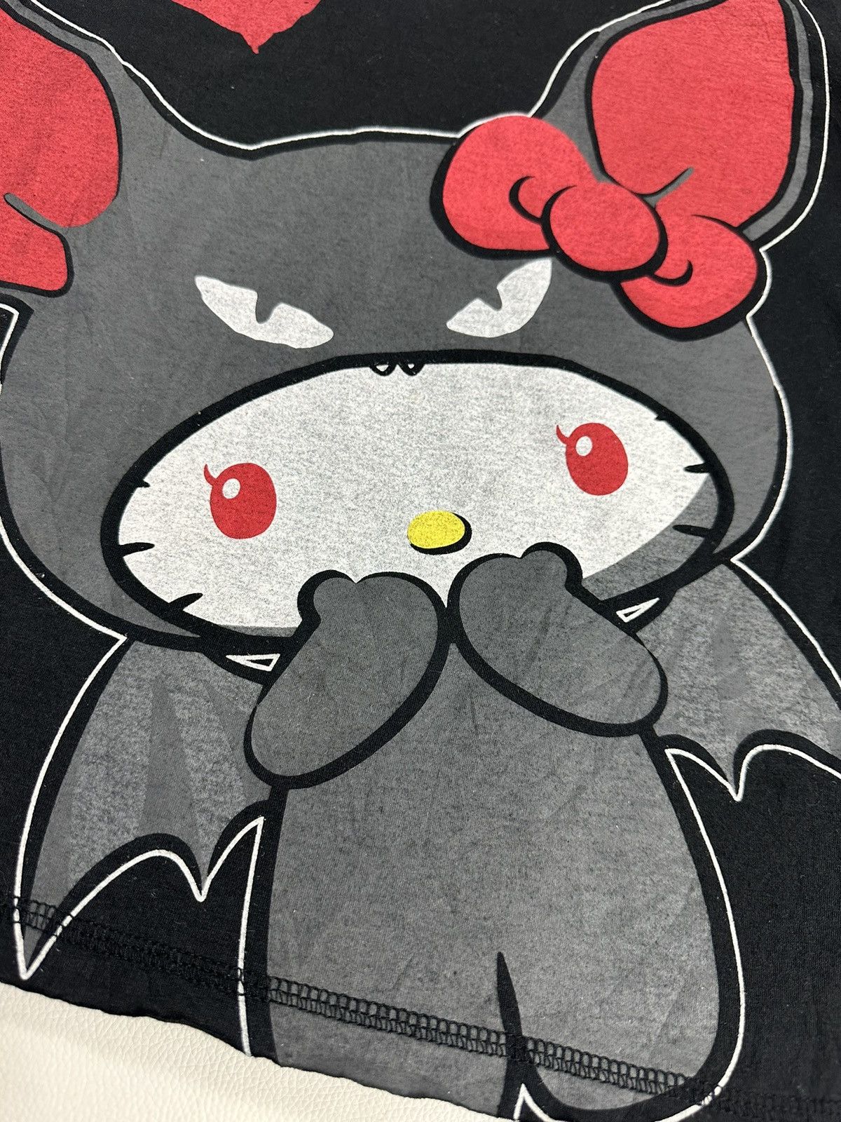 Other Hello Kitty X Chupacabra beautiful Art Tshirt Size L / US 10 / IT 46 - 7 Thumbnail