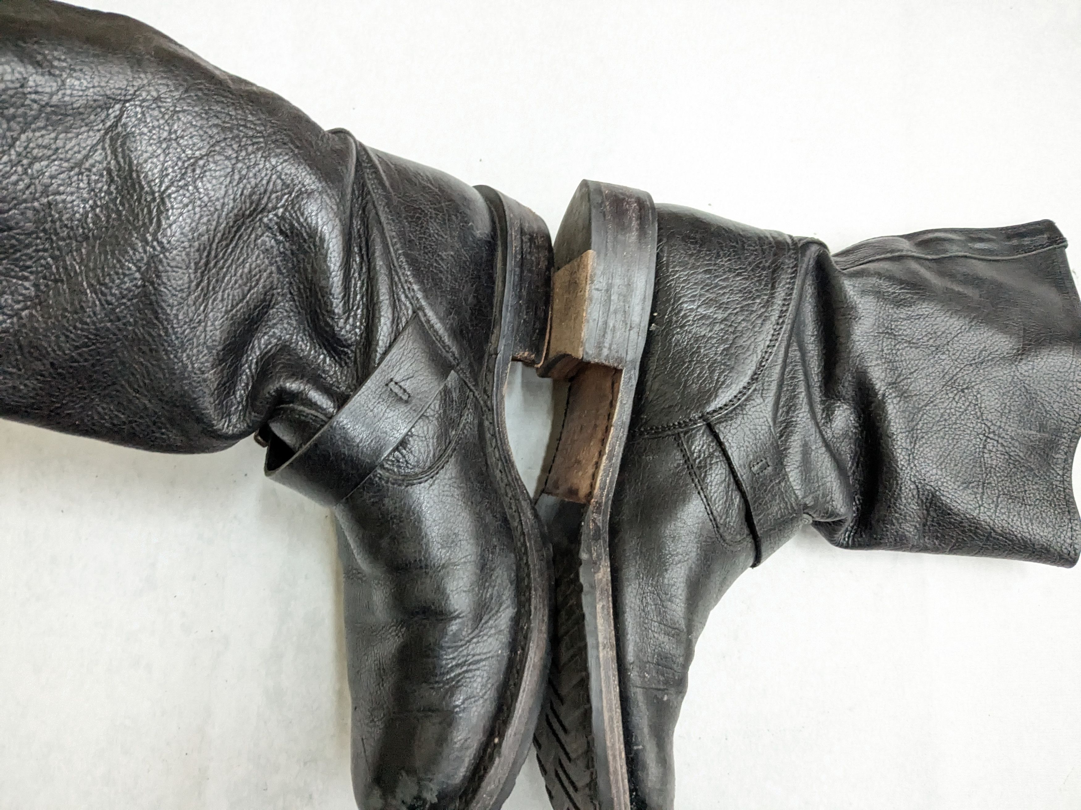 Frye Frye Engineer Boots Black Leather 7 Leather Buckle Size US 7 / EU 40 - 9 Thumbnail