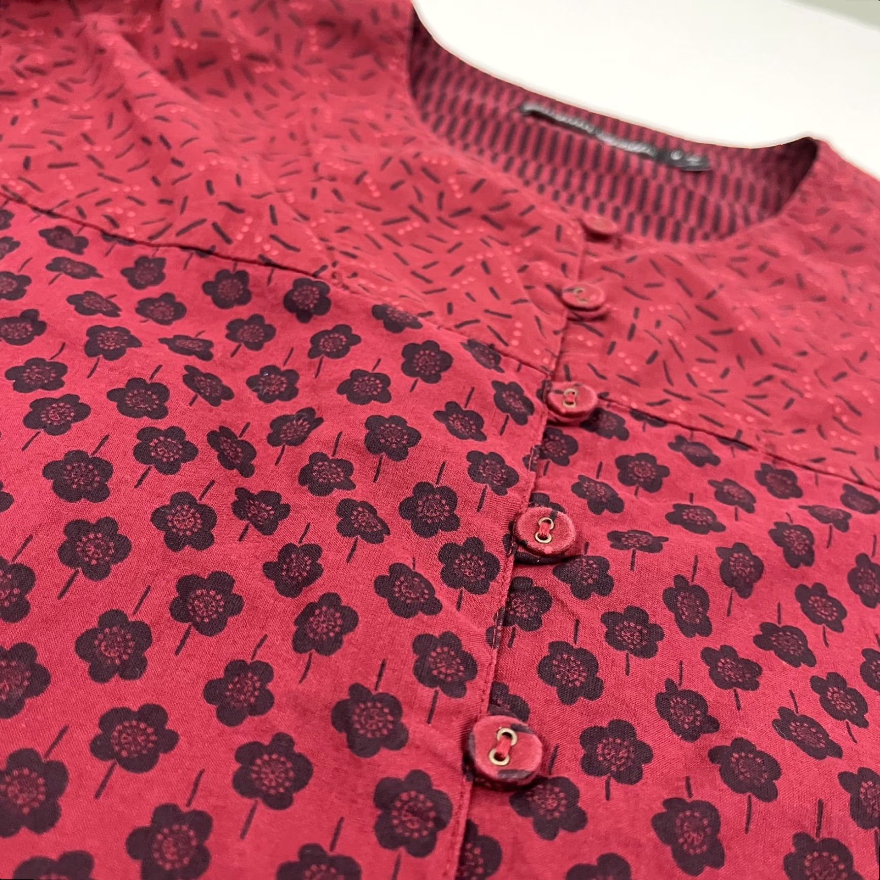 Vintage Gudrun Sjoden Tunic Blouse Womens M Red Organic Cotton Artsy Whimsical Floral 3/4 Sleeve Casual Shirt, Regular Fit, 100% Cotton Women’s Medium Red Size M / US 6-8 / IT 42-44 - 6 Thumbnail