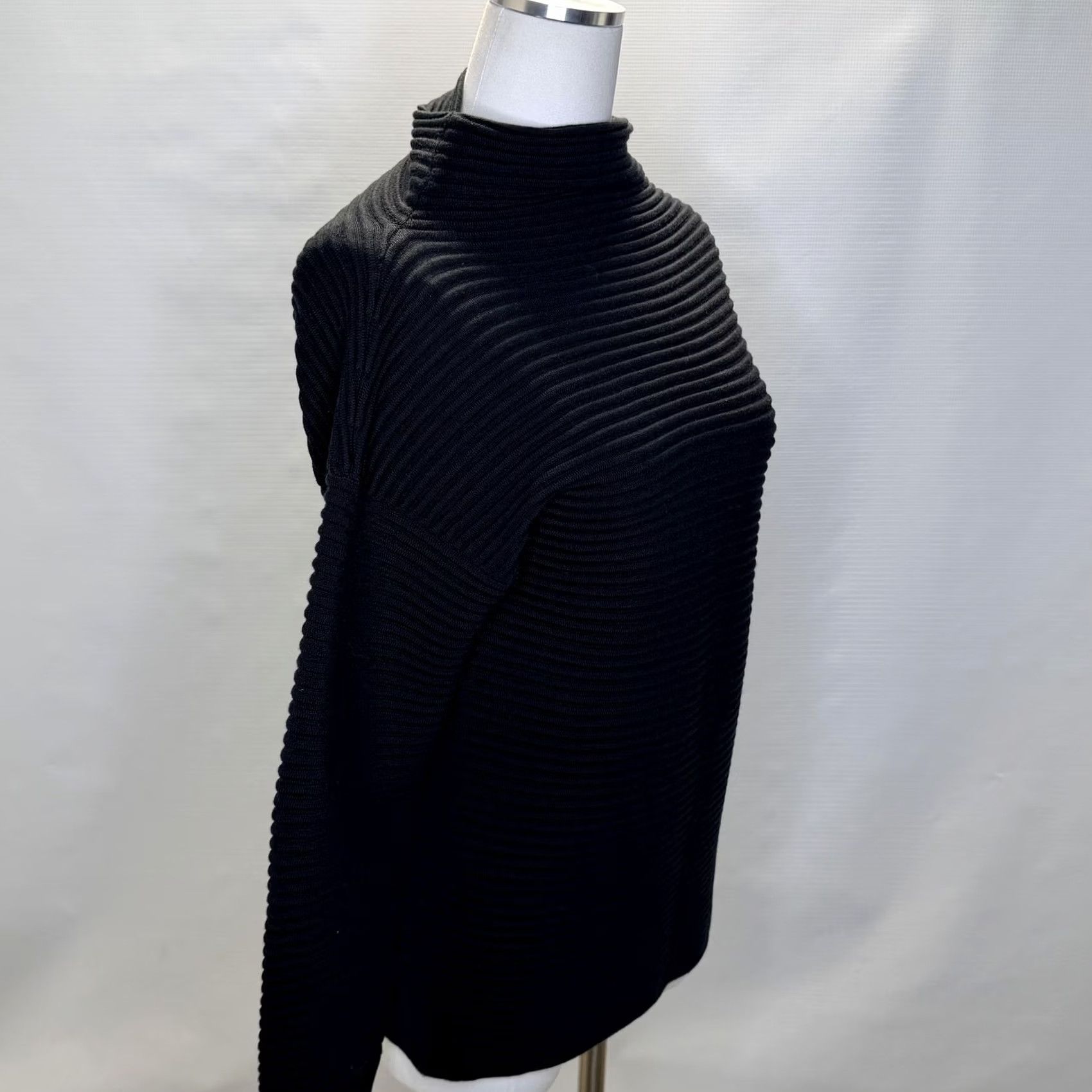 Reiss REISS Sweater Pullover Womens Small Black Ribbed Textured Mock Neck Wool Blend Knit Pullover Size S / US 4 / IT 40 - 2 Thumbnail
