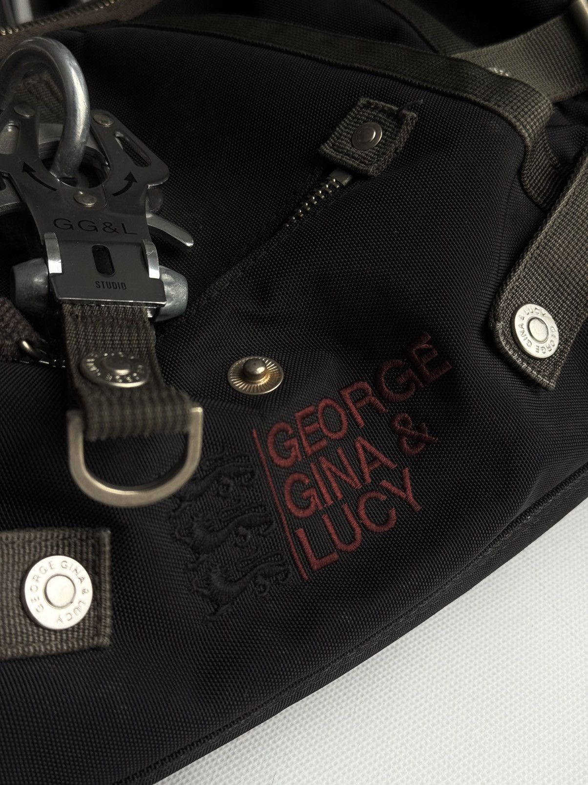 George Gina & Lucy Very Rare George Gina & lucy Y2k Alyx Bag Crossbody Handbag Size ONE SIZE - 14 Thumbnail