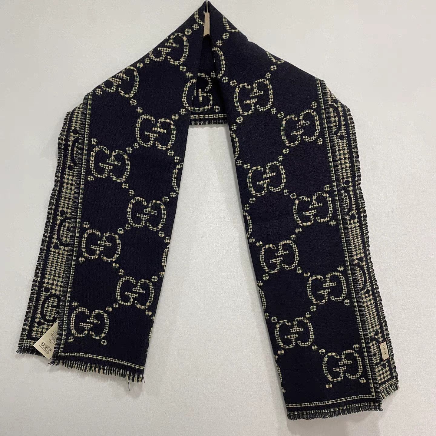 Gucci Black Patterned Fringed Scarf Size ONE SIZE - 1 Thumbnail