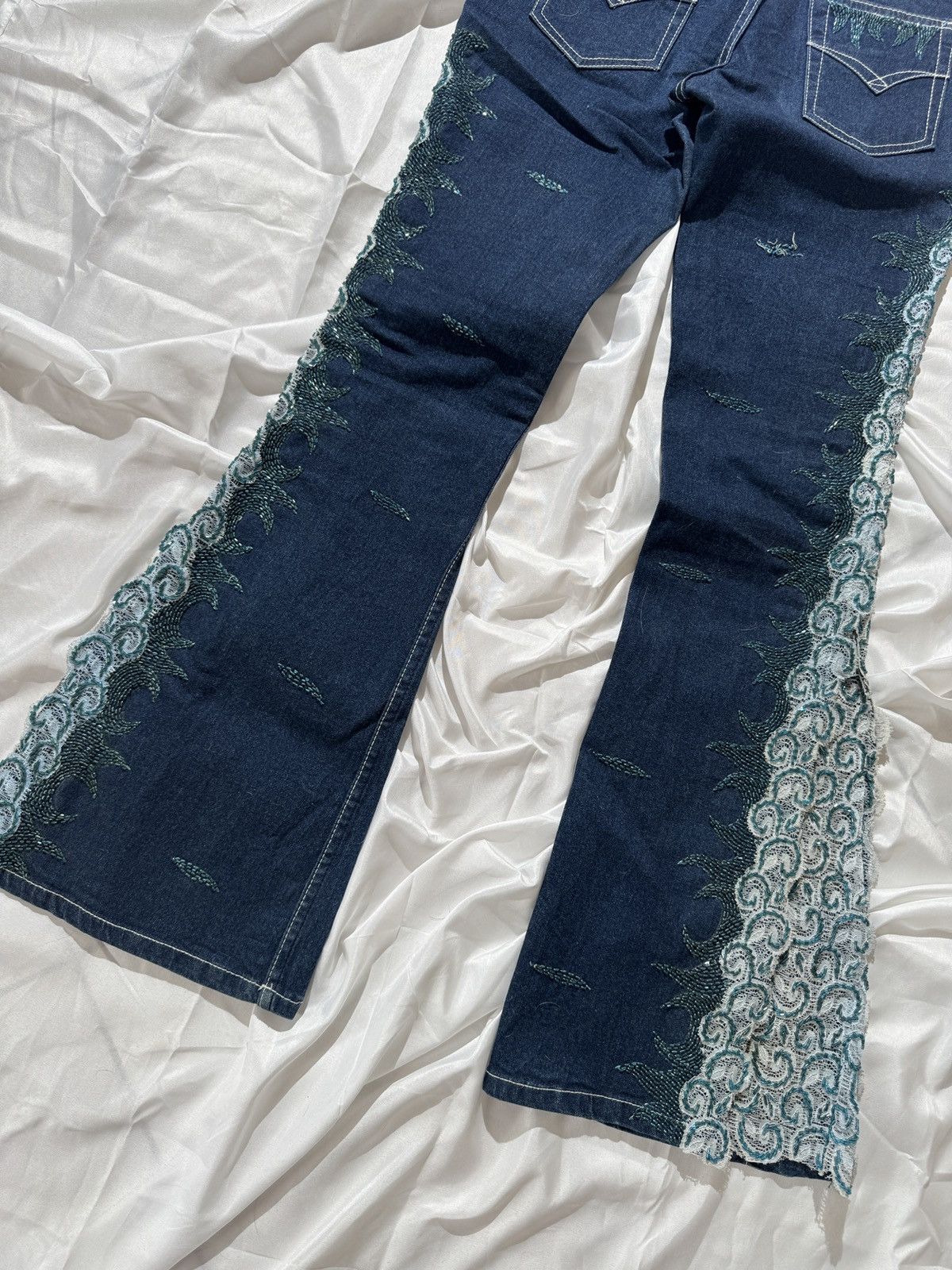 Hysteric Glamour Vintage Pearl Details Super Flared Jeans Size 28" / US 6 / IT 42 - 9 Thumbnail