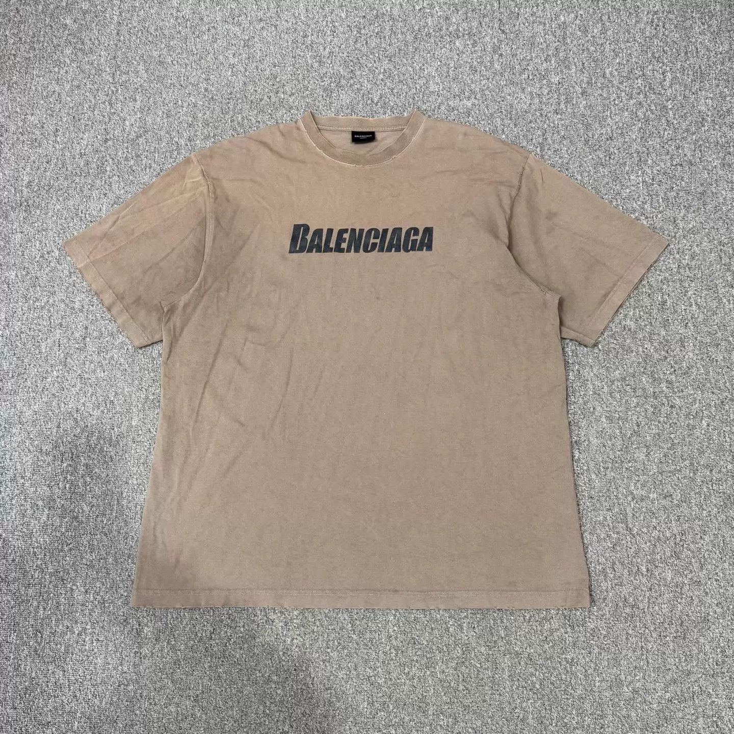 Balenciaga Balenciaga Coffee Brown Logo Short Sleeve M 95 New Size US M / EU 48-50 / 2 - 1 Thumbnail