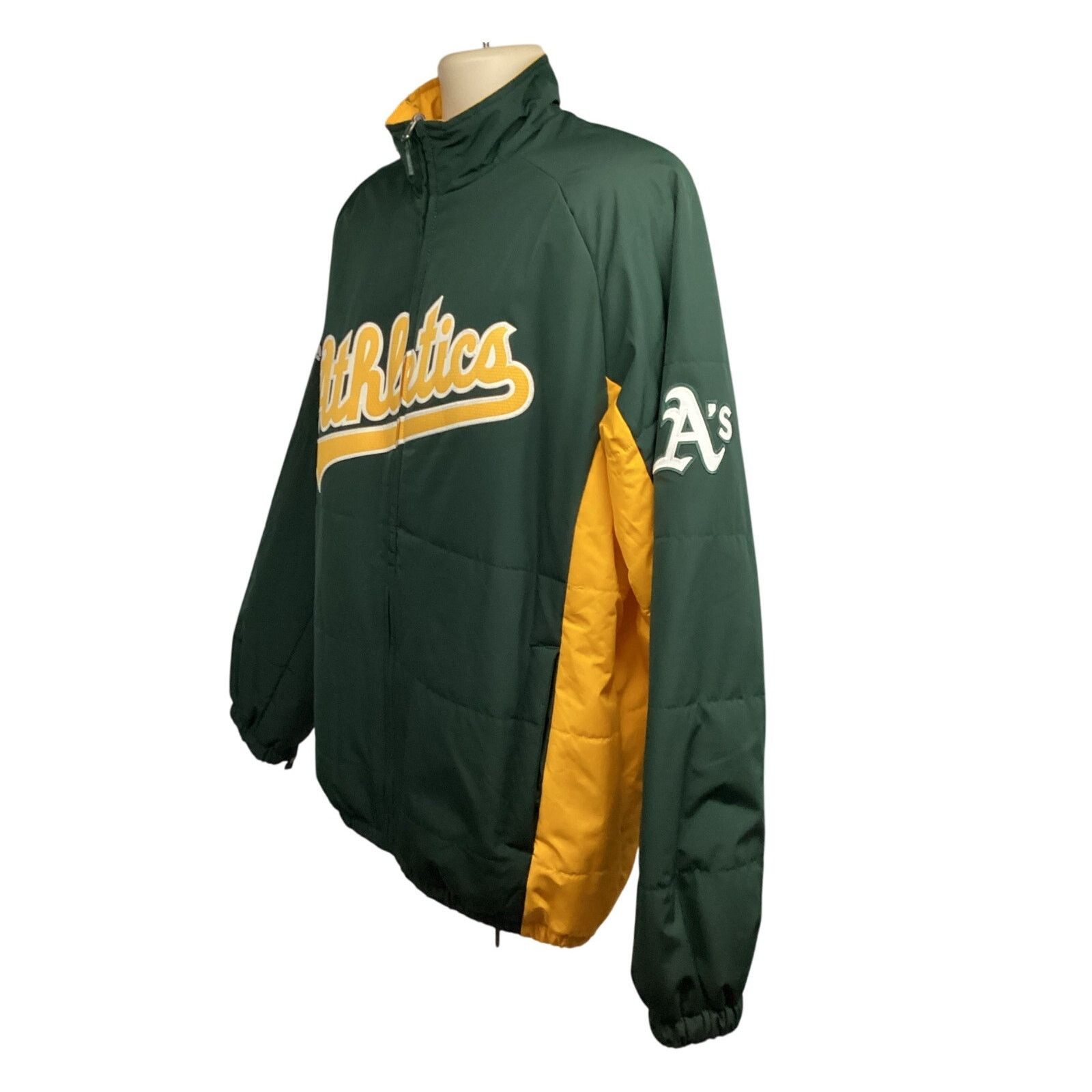 Majestic Majestic Oakland Athletics Quilted Starter Warm Up Jacket L Size US L / EU 52-54 / 3 - 3 Thumbnail