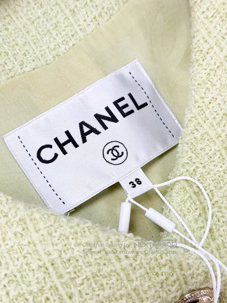 Chanel Chanel Gold buckle vest jacket Size XS / US 0-2 / IT 36-38 - 5 Thumbnail