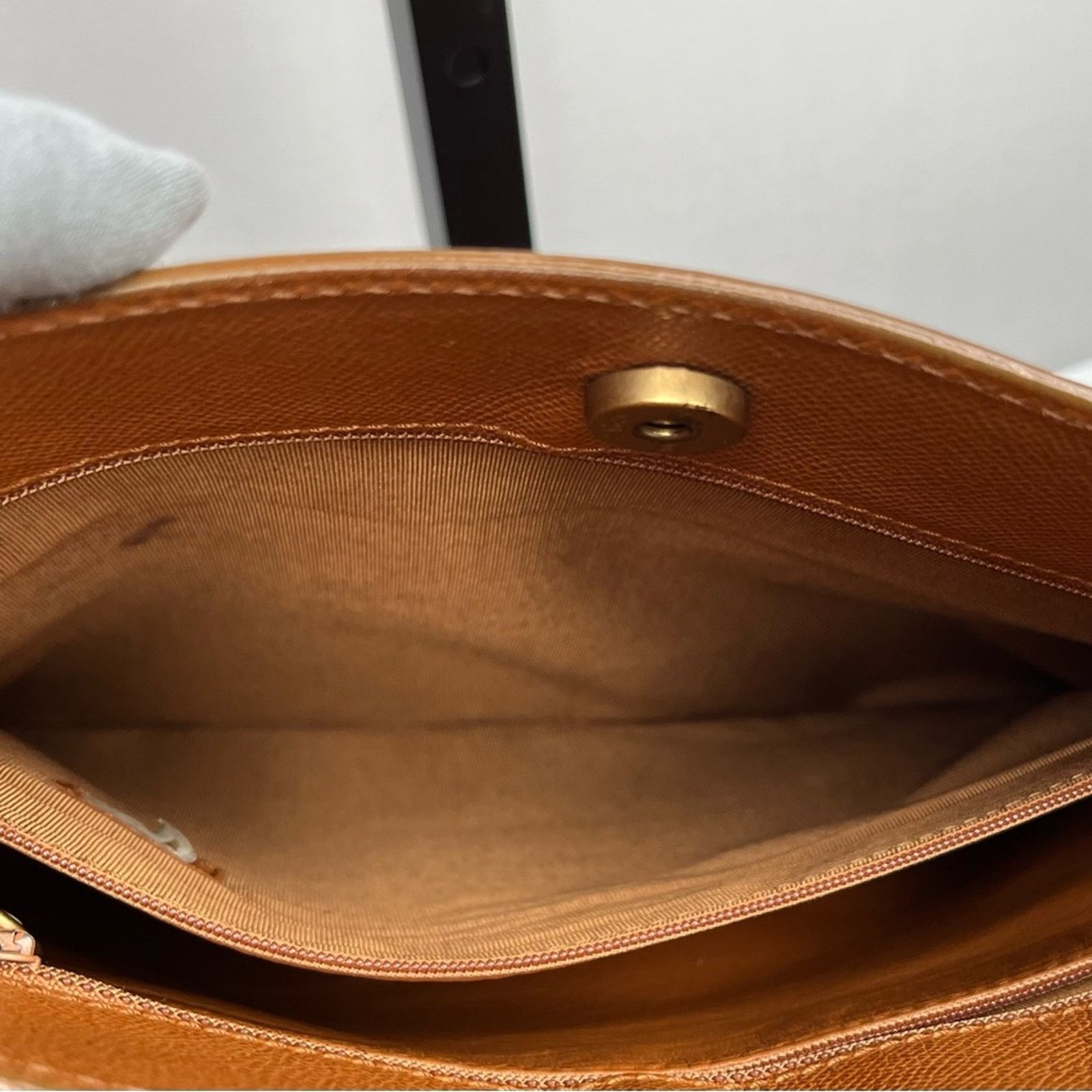 Chanel Chanel Caviar Tote in Camel Size ONE SIZE - 12 Thumbnail