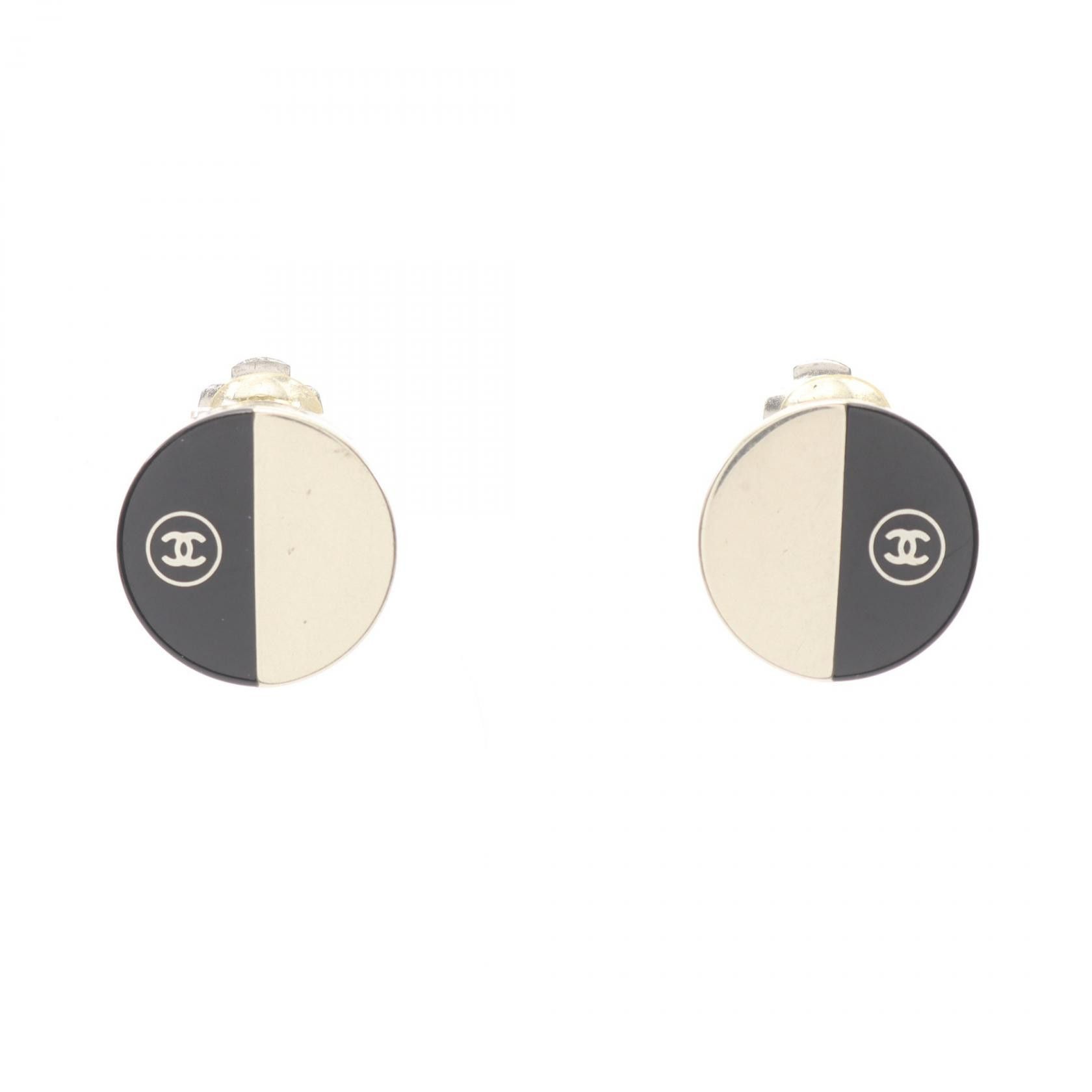 Chanel Chanel Chanel Coco Mark Earrings Metal Earrings DUTY FREE for USA Size ONE SIZE - 1 Thumbnail