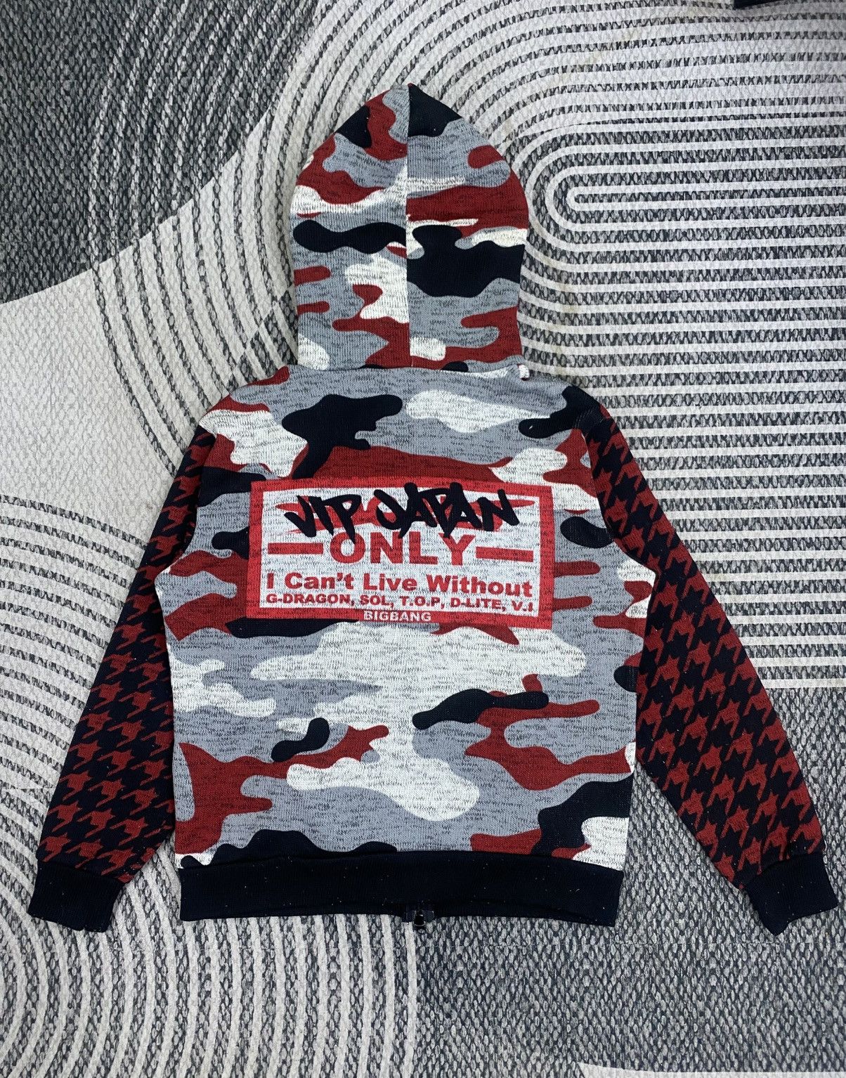 Japanese Brand Vintage Japanese Brand VIP Japan Only Bigbang Sweater Hooded Size US L / EU 52-54 / 3 - 2 Thumbnail