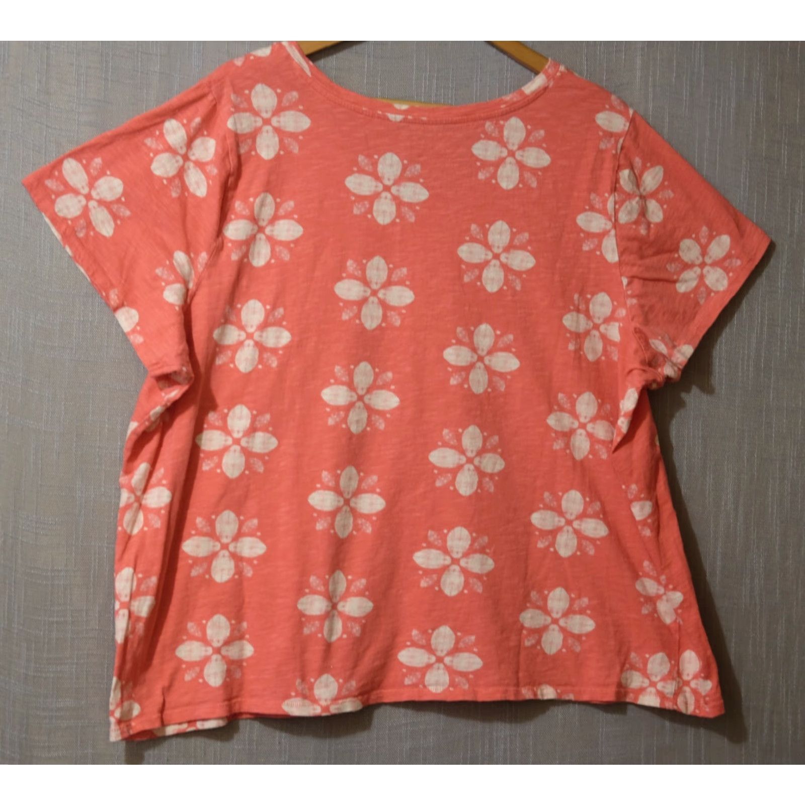 Vintage Sonoma Shirt Womens 2X Regular 100% Cotton Floral The Everyday Tee Watermelon Red/White V-Neck Short Sleeve Pullover Casual Basic Size XXL / US 16-18 / IT 52-54 - 6 Thumbnail