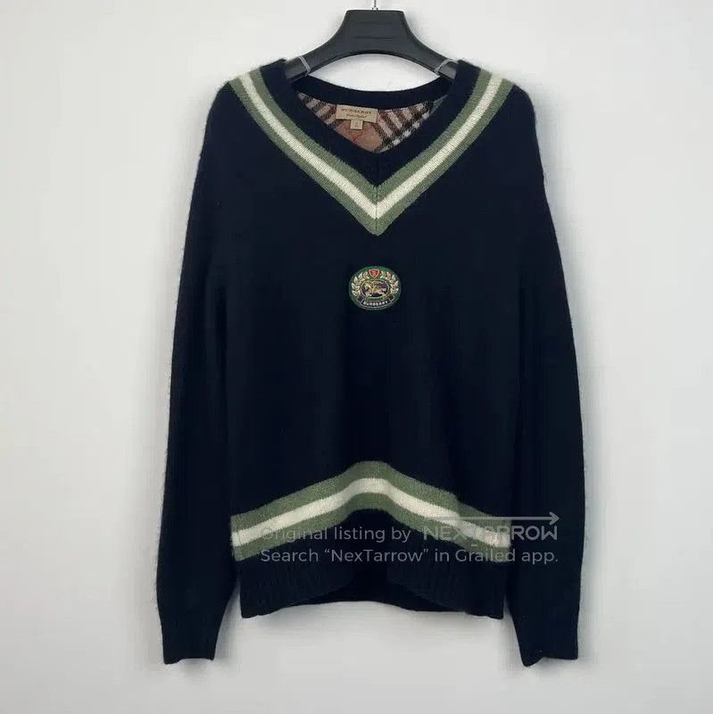 Burberry Burberry Navy Sweater with Green Stripes. Size XL / US 12-14 / IT 48-50 - 1 Thumbnail