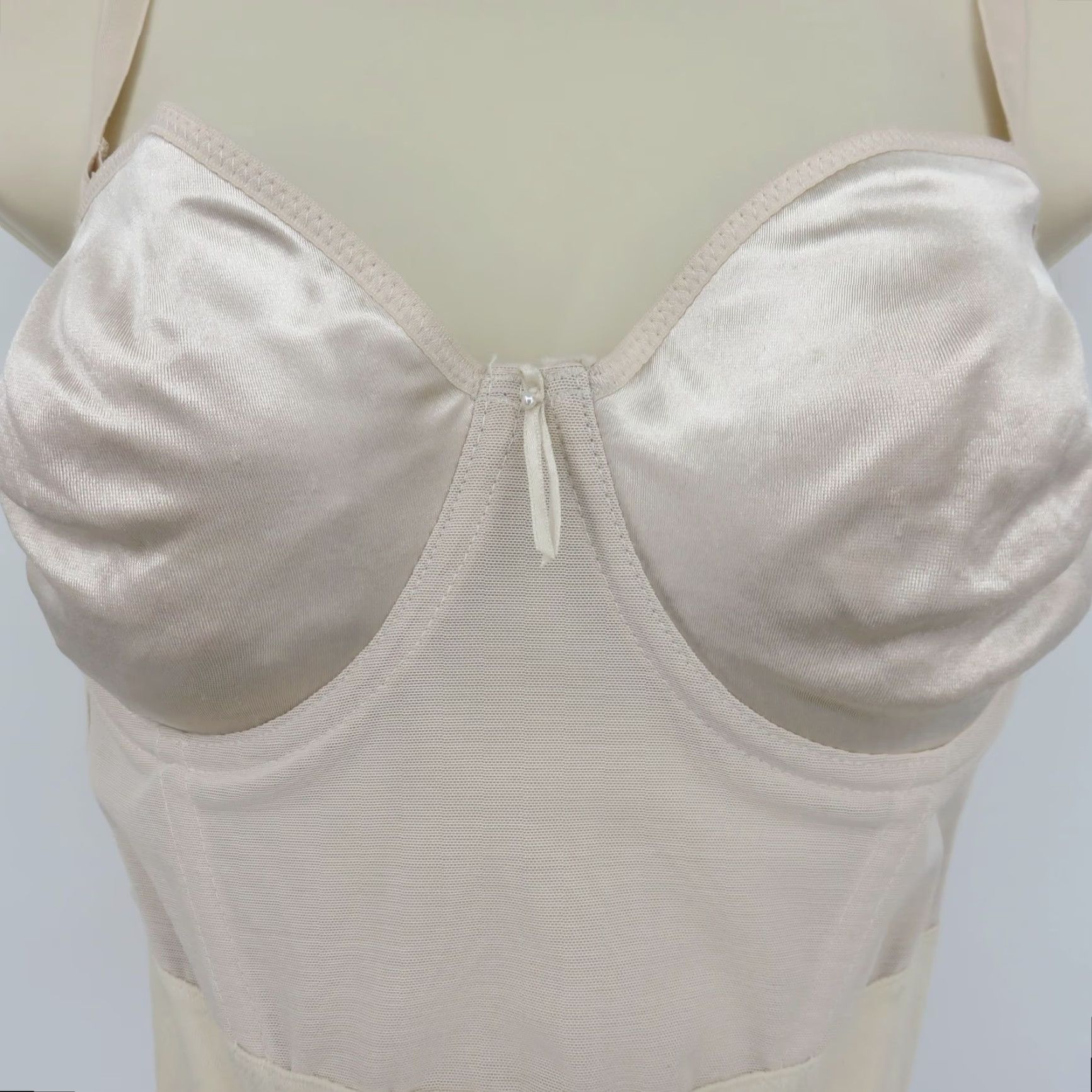 Vintage VTG Olga Longline Bra Solid Beige 34D 34 Underwire Lightly Lined NEW Women Size ONE SIZE - 4 Thumbnail
