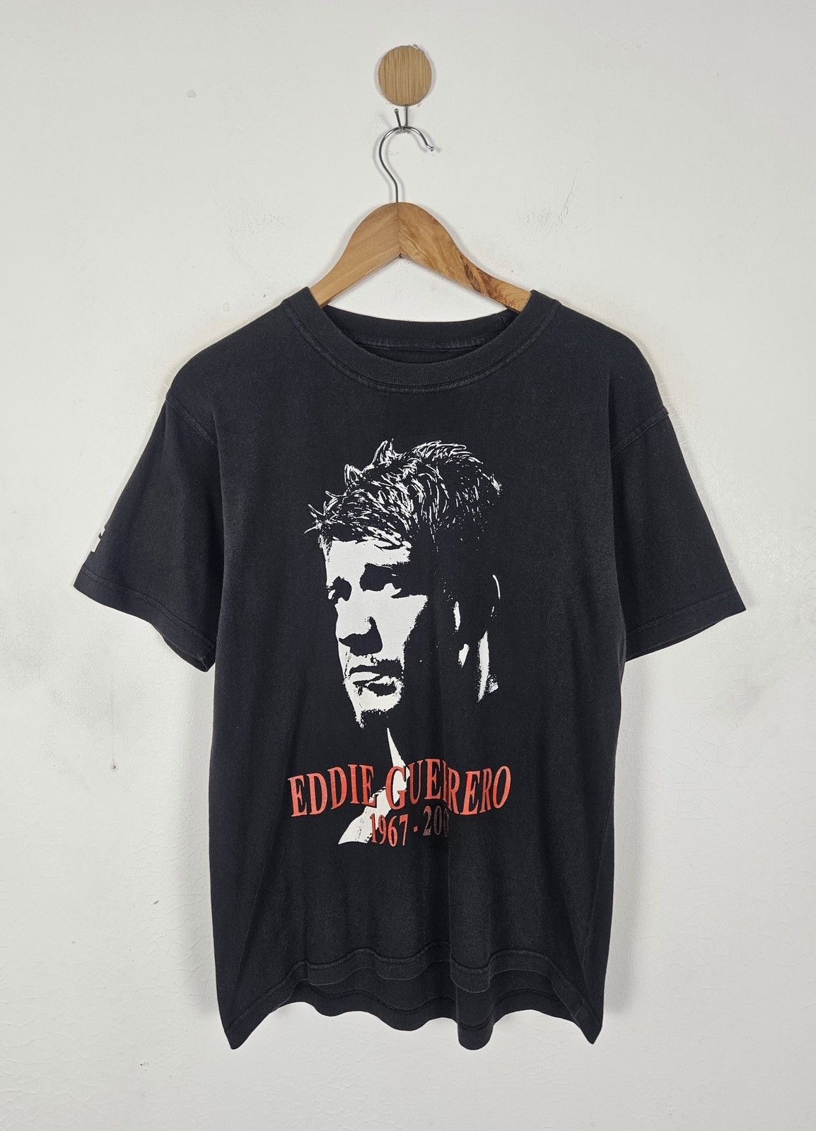 WWF Vintage Eddie Guerrero Wwf Viva La Raza Latino tshirt Size US M / EU 48-50 / 2 - 1 Thumbnail
