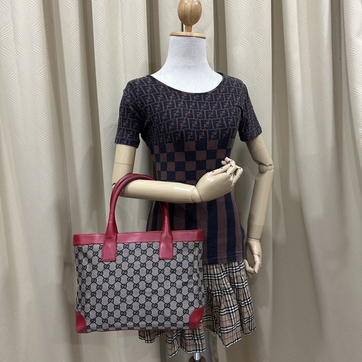 Gucci ‼️YES‼️ GUCCI GG MONOGRAM CANVAS RED LEATHER TOTE HANDBAG Size ONE SIZE - 1 Thumbnail
