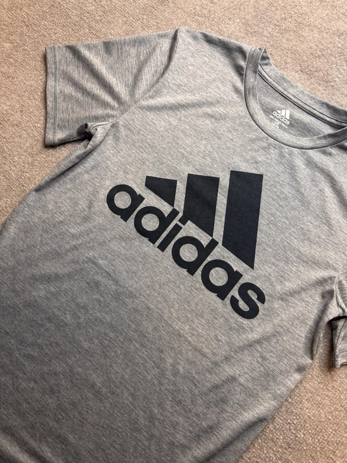 Adidas Adidas Boys Shirt Short Sleeve Dri-Fit Size 14/16 Gray 767 Size US L / EU 52-54 / 3 - 1 Thumbnail