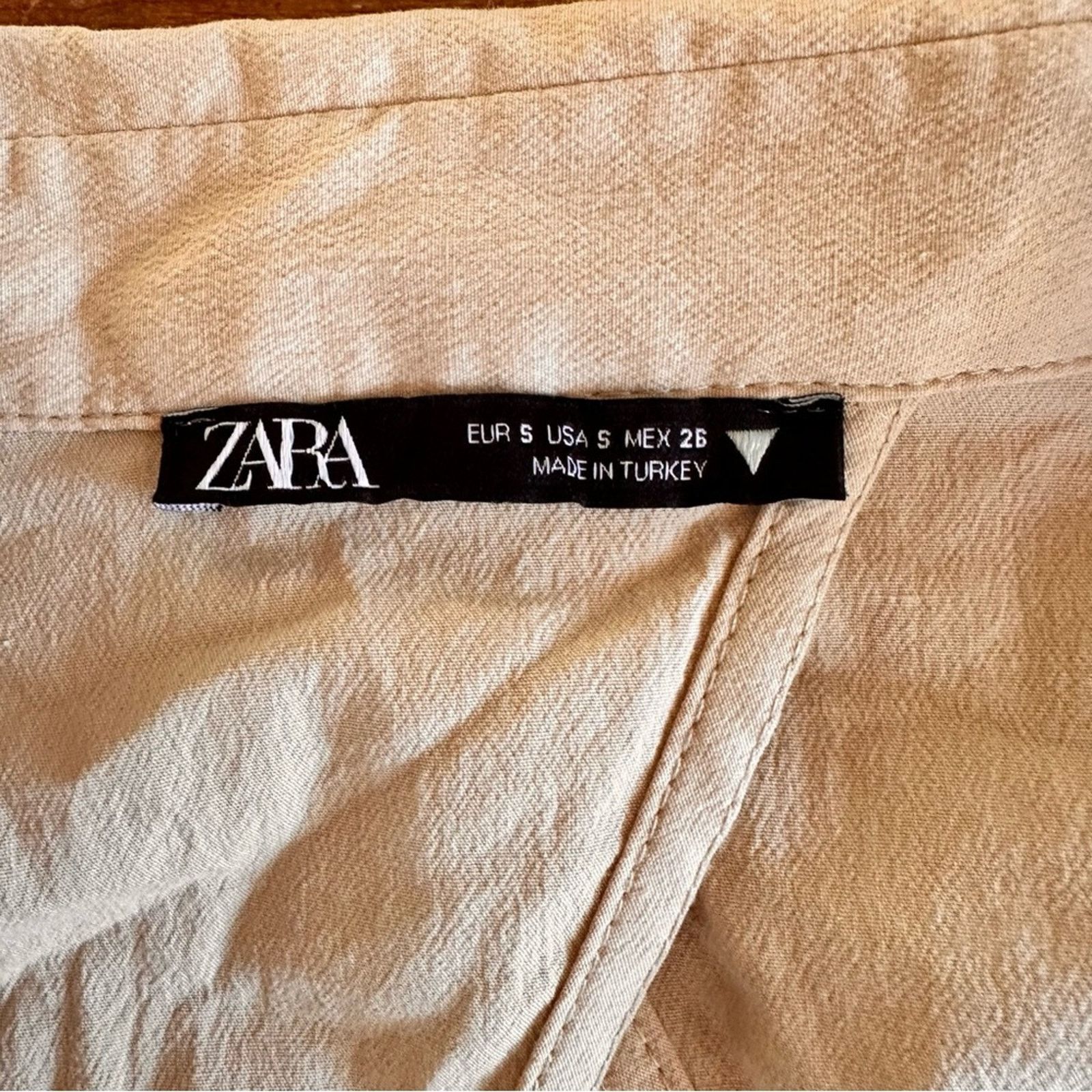 Zara Zara Cropped Collared Blouse – Tan/Cream – Size S – EUC Size S / US 4 / IT 40 - 9 Thumbnail