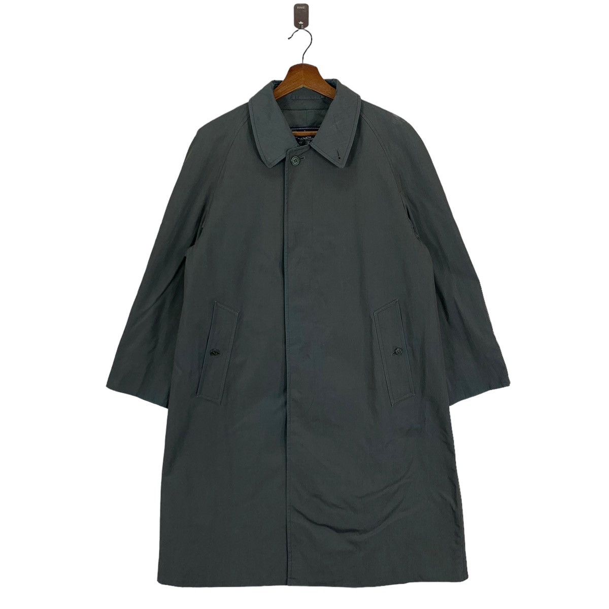 Burberry VINTAGE BURBERRY OF LONDON OVERCOAT JACKET Size US M / EU 48-50 / 2 - 1 Thumbnail