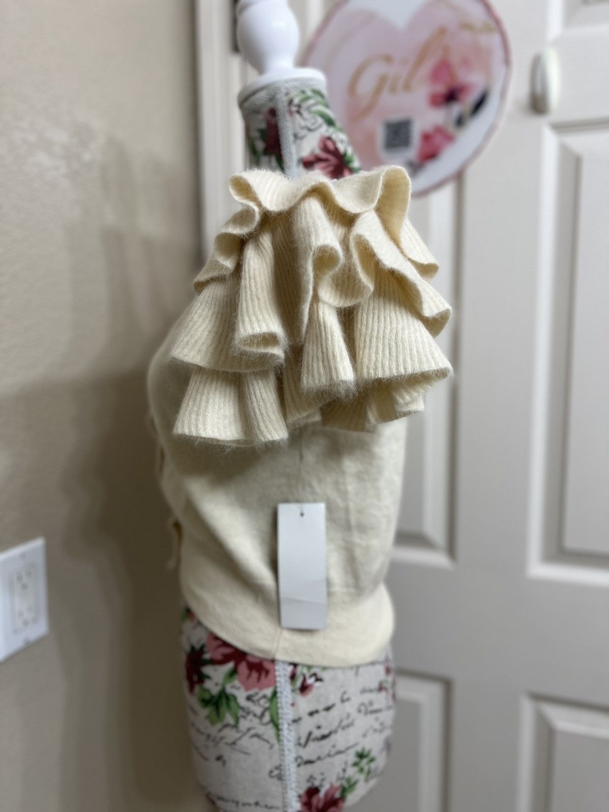 French Connection French connection cream rabbit hair angora top Size S / US 4 / IT 40 - 4 Thumbnail