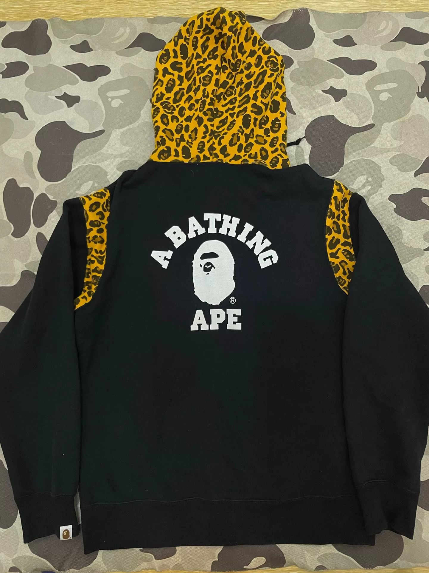 Bape Bape Multi Shark Sweatshirt Pullover Size US XL / EU 56 / 4 - 1 Thumbnail