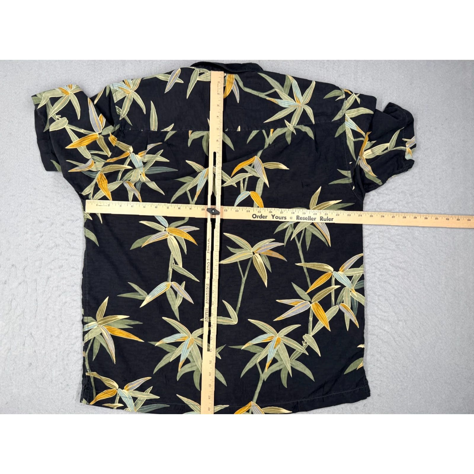 Tommy Bahama VINTAGE Tommy Bahama Shirt Men XL Black Silk Button Up Tiki Hawaiian Embroidered Size US XL / EU 56 / 4 - 5 Thumbnail