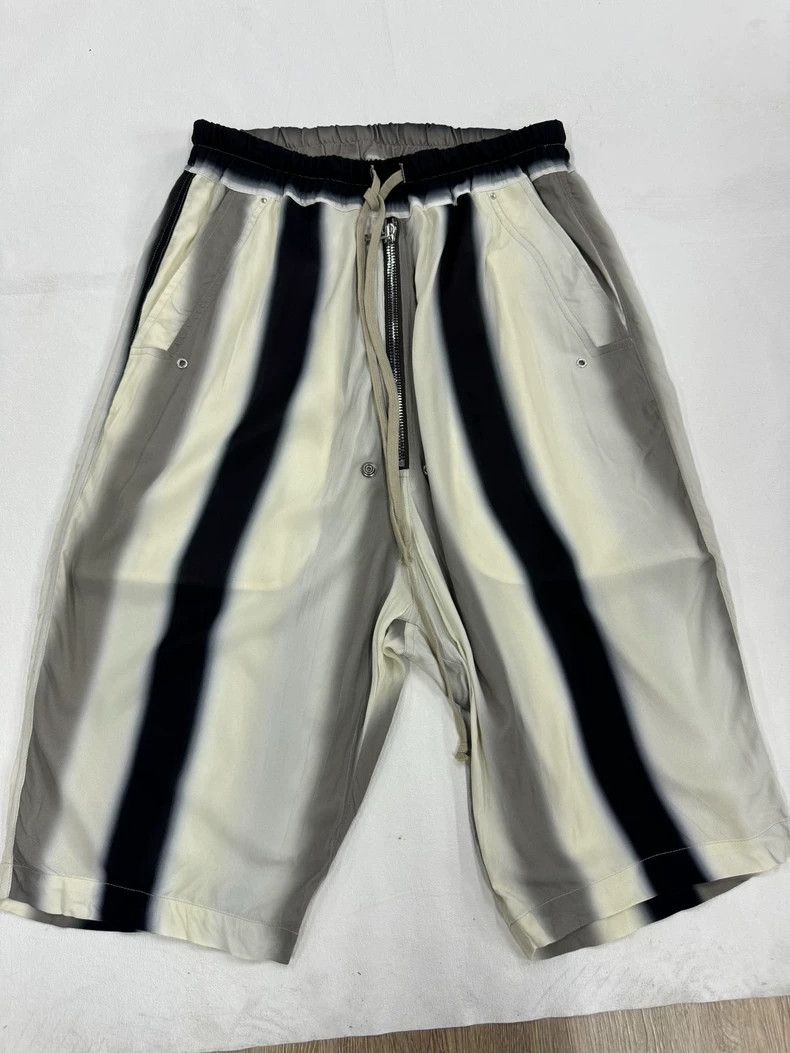 Rick Owens Rick Owens Gradient Stripe Drawstring Shorts Size US 36 / EU 52 - 1 Thumbnail