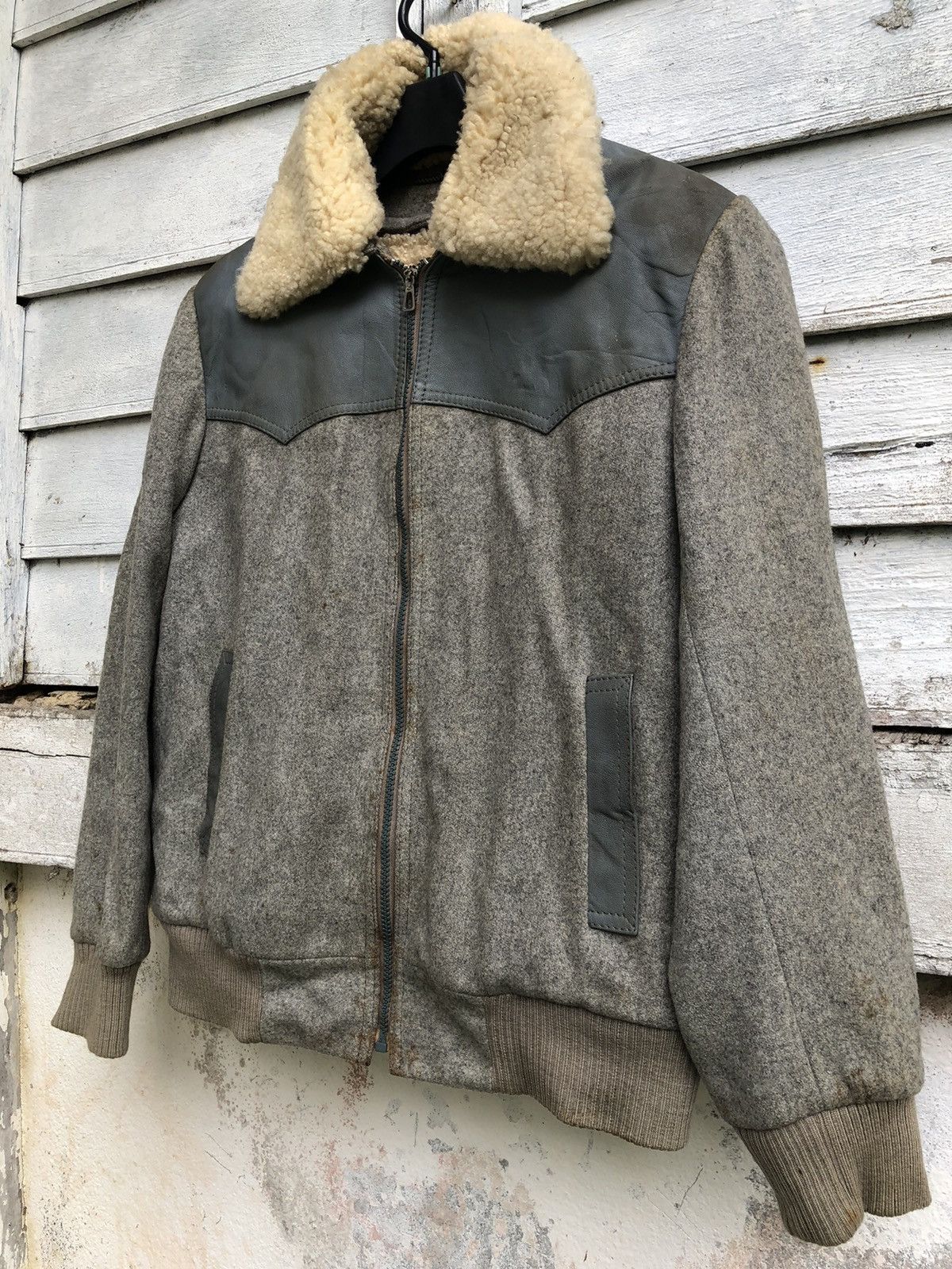 Vintage Vintage 90s Belair Leather Lining Wool Sherpa Lining Jacket Size US M / EU 48-50 / 2 - 3 Thumbnail
