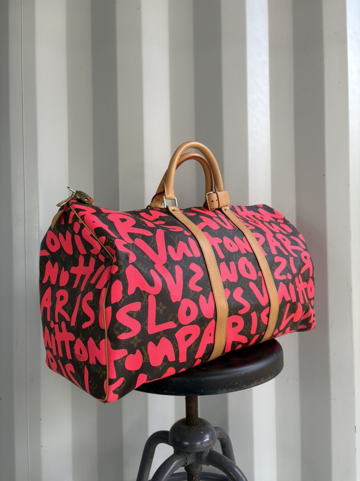 Louis Vuitton Keepall 50 Monogram Graffiti Bag Fuschia Size ONE SIZE - 2 Thumbnail