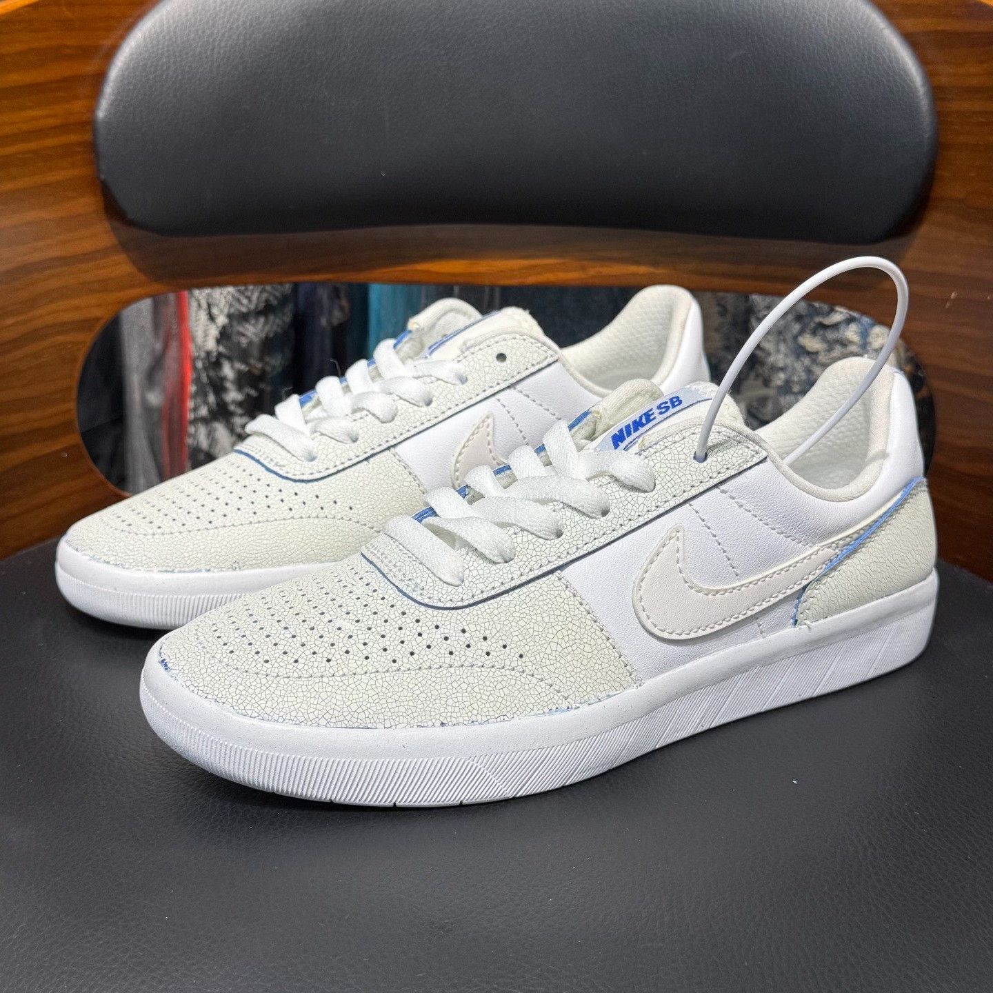 Nike Nike Blue Lowtop Sneakers 5 Men Size US 5 / EU 37 - 1 Thumbnail