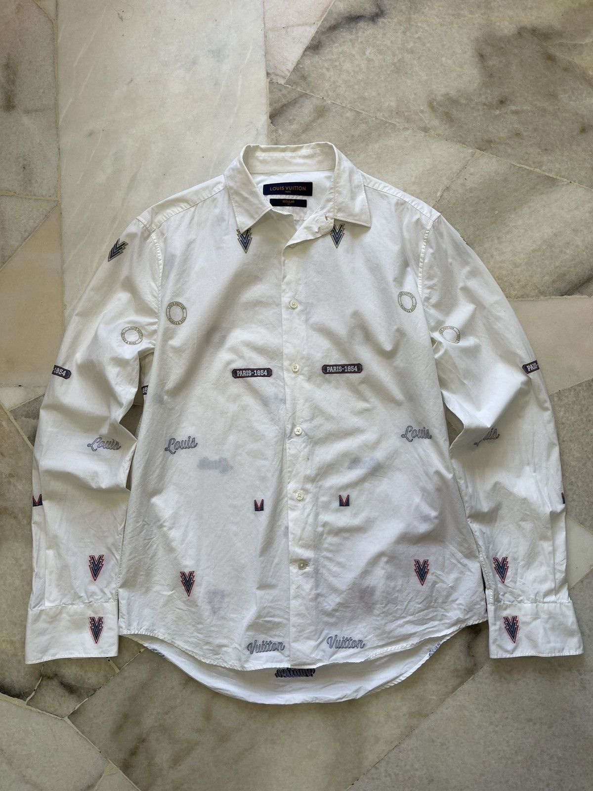 Louis Vuitton 2018 Louis Vuitton Embrodery Logo Button Up Size US M / EU 48-50 / 2 - 2 Thumbnail