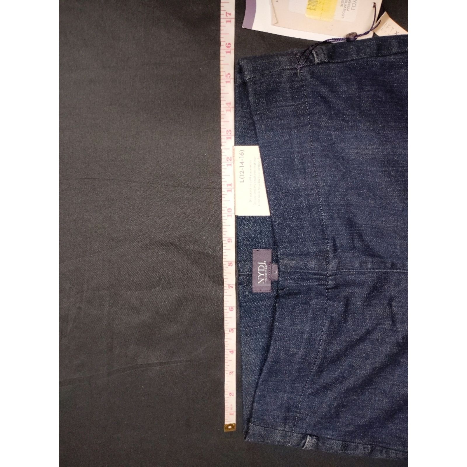 NYDJ NYDJ Straight Leg Jeans in Dark Blue Wash Size 30" / US 8 / IT 44 - 7 Thumbnail