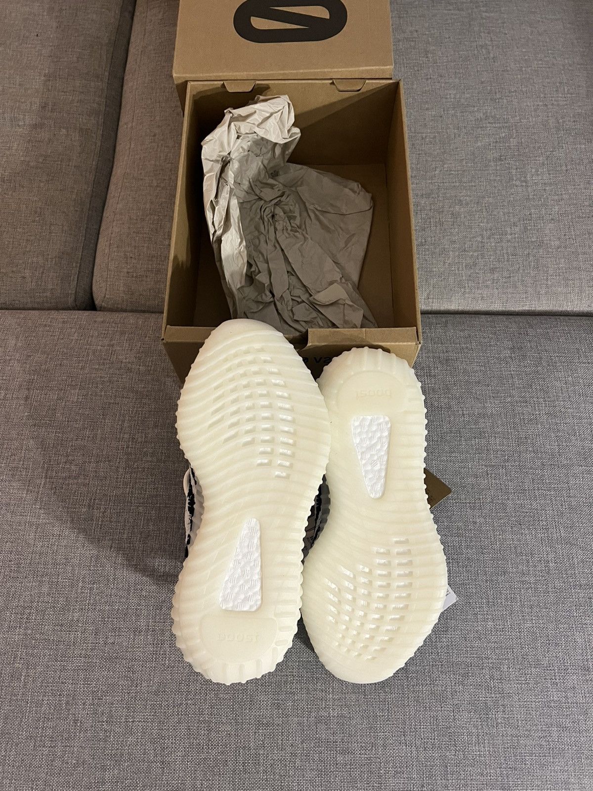 Yeezy Adidas Yeezy Boost 350 V2 Zebra Size US 7.5 / IT 37.5 - 4 Thumbnail