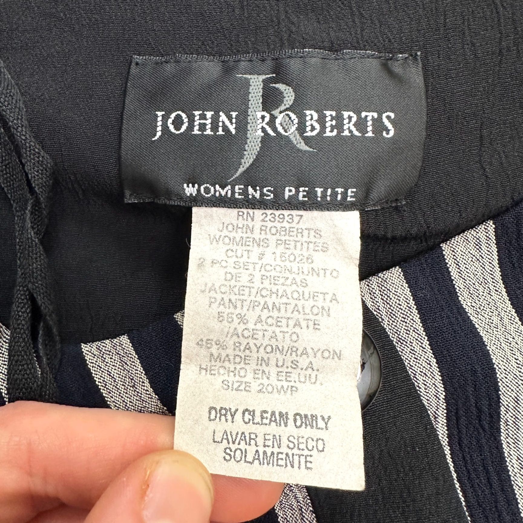 Vintage John Roberts Shirt Petite 20WP Black Check Short Sleeve Button-Up Womens Size 3XL / US 20-22 - 4 Thumbnail