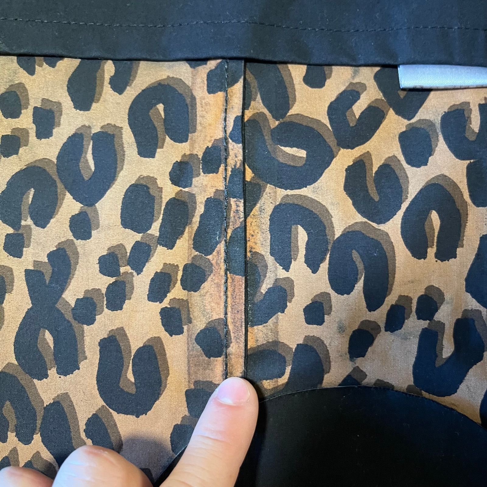 Louis Vuitton Louis Vuitton Leopard Lined Double-Breasted Mackintosh Coat Size S / US 4 / IT 40 - 7 Thumbnail