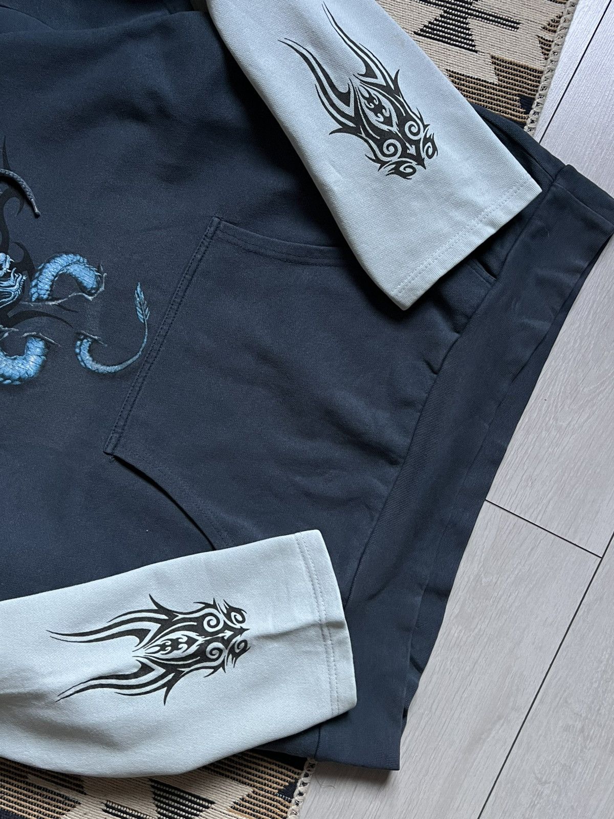 Vintage Vintage JNCO Style Y2k Spiral Dragon Horror Piece Hoodie Size US L / EU 52-54 / 3 - 4 Thumbnail