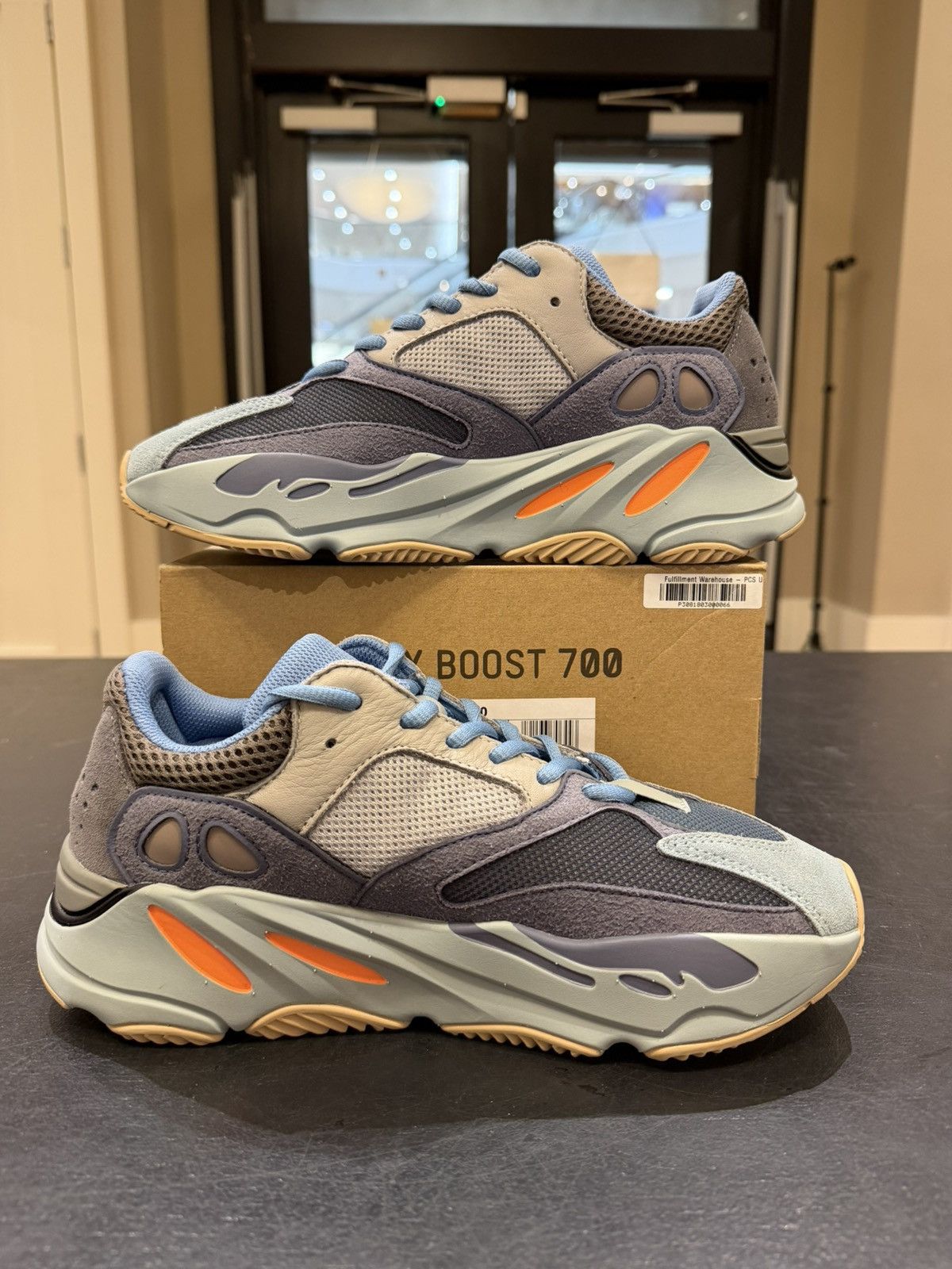Adidas Yeezy Boost 700 V2 ‘Carbon Blue’ Size US 8 / EU 41 - 2 Thumbnail