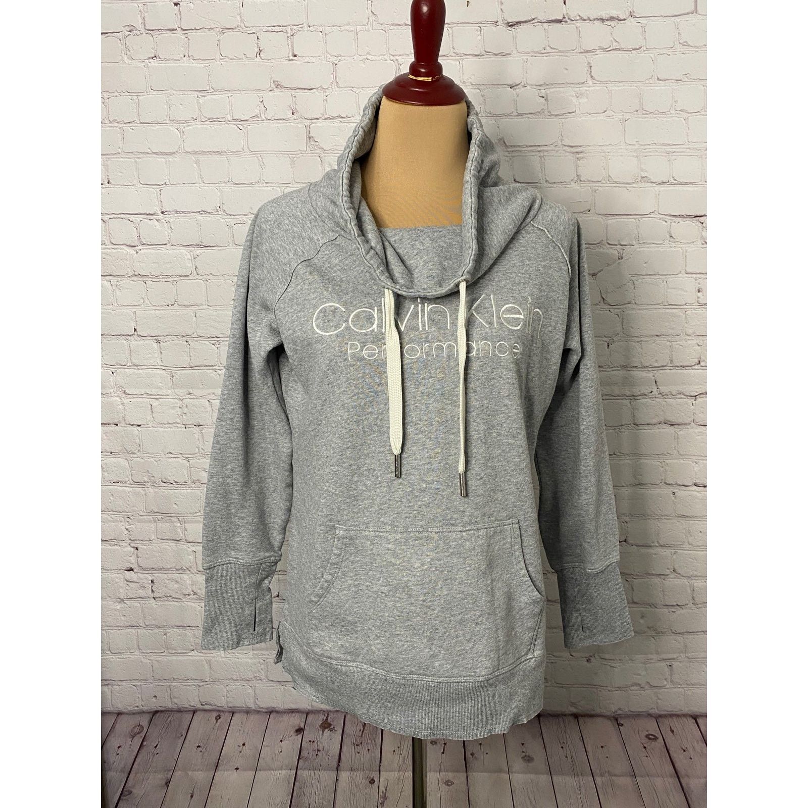 Calvin Klein Calvin Klein pullover sweaters Size M / US 6-8 / IT 42-44 - 1 Thumbnail