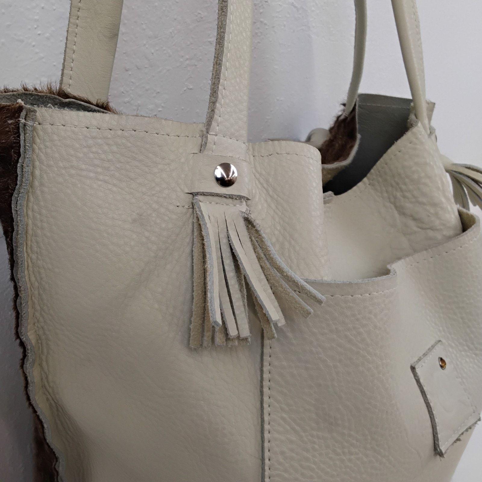 Other Two Fillies Antelope Hide Classic Tote Bag White/Brown Hair Size ONE SIZE - 4 Thumbnail
