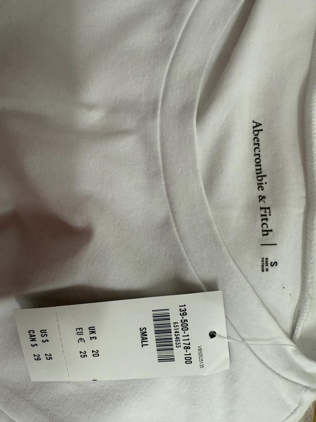 Abercrombie & Fitch Abercrombie & Fitch White Basic T-Shirt Small Size US S / EU 44-46 / 1 - 2 Thumbnail